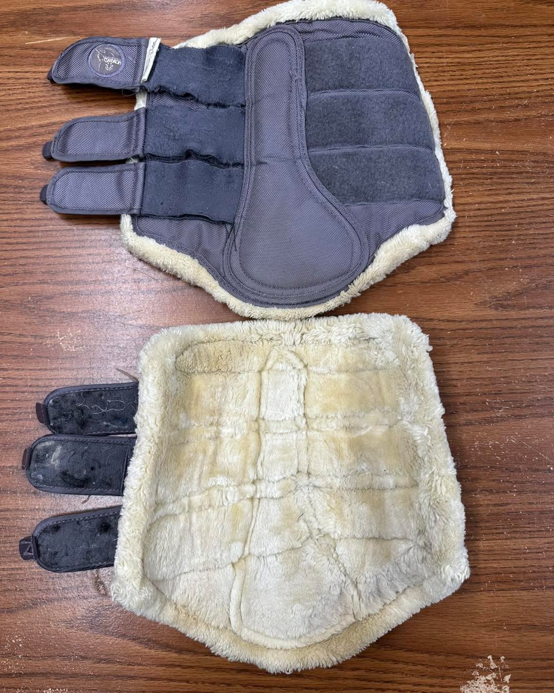 Eskadron Platinum Edition Splint Boots
2 pairs available
Condition: GUC
Size: Large
Price: $30 per pair
Item number: 28289/90
More selection available in store.
Call or PM to make your appointment today or join us during our open hours.
#Horse #tack #consignmenttack #horses #used #secondhand #windsum #windsumconsignment #tackstore #tackforsale #horsetackforsale #aqha #dressage #dressagehorse #dressagerider #dressagepony #dressagetraining
#splintboots #eskadron #eskadronclassicsports #eskadronoutfits