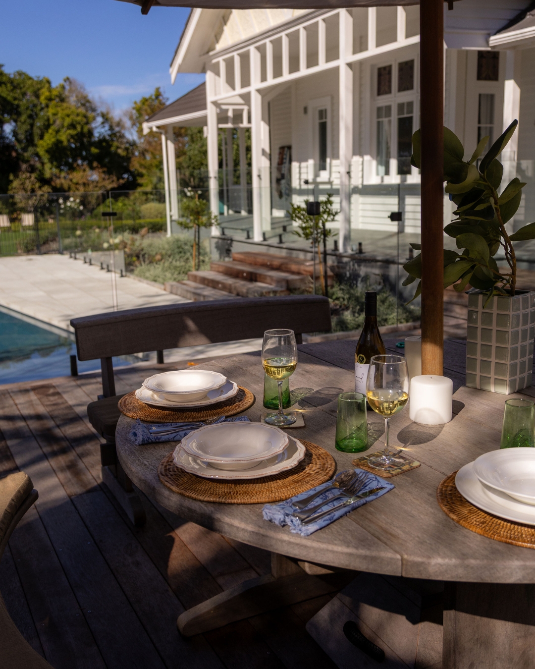 Your perfect weekend, right here.
The table is set, the wine is poured, and the outdoors is doing what it does best. Crafted for good food, easy conversation, and those golden moments that make home feel like a destination.
Crafted from enduring Iroko hardwood, every curve and detail is designed to bring people together, season after season.
Timeless. Social. Made to weather beautifully.
Proudly Designed & Handcrafted in New Zealand Since 1984.
Explore more on our WEBSITE, link in bio!
@alanahbrownphoto