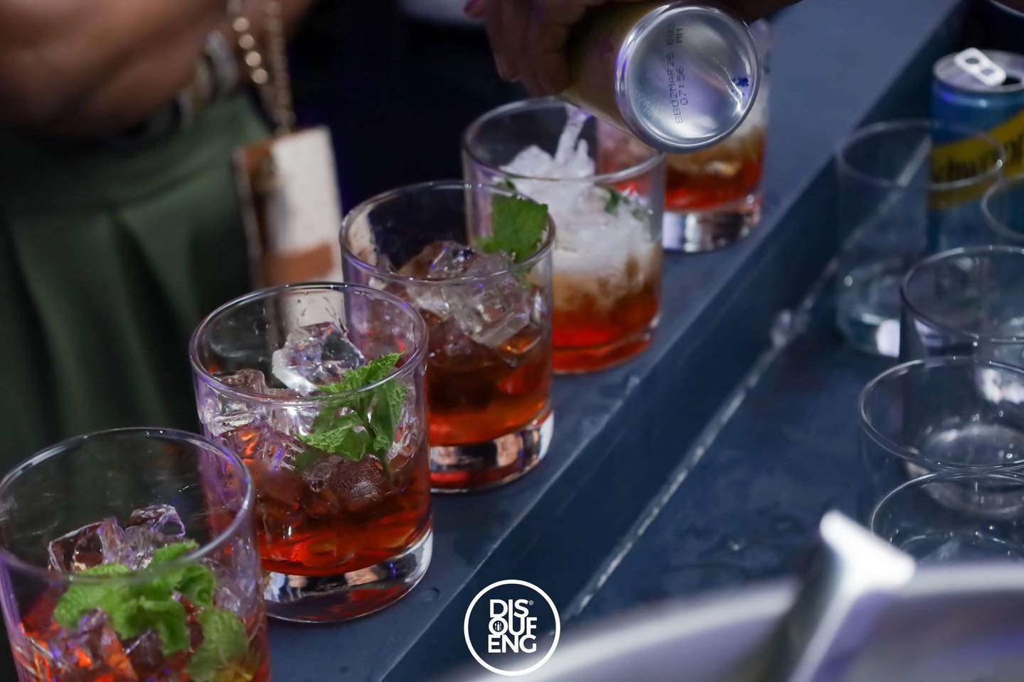 The bar is active and the vibes are getting better by the minute. ๐นโจ
Matured Sundays at Disoufeng means smooth drinks, good conversations and a crowd that knows how to enjoy life. Pull through and sip on the experience. ๐ฅ๐ฅ
๐ Disoufeng, Meadowlands Zone 10, Soweto
๐ 076 520 2074 / 061 370 6102
