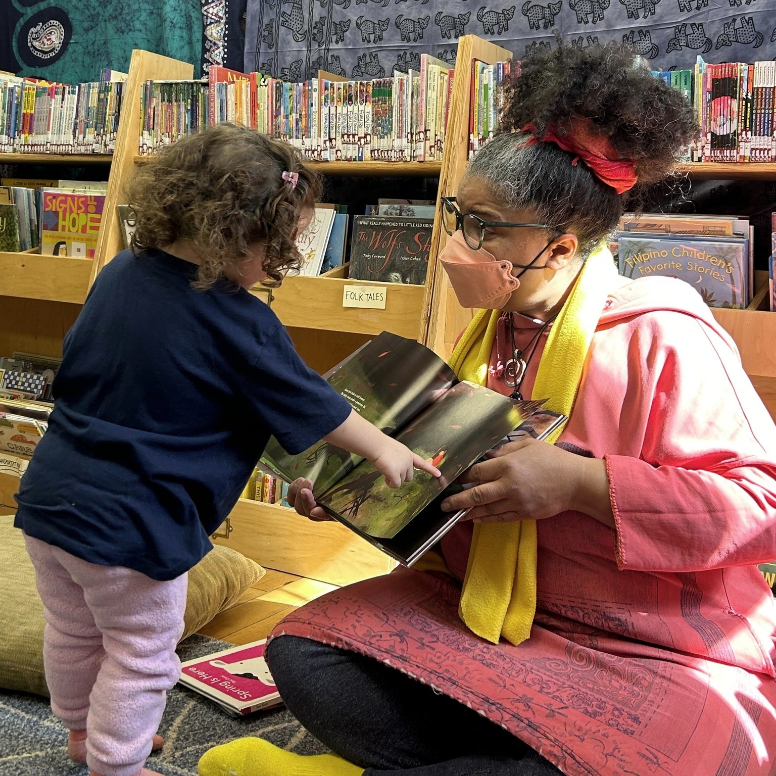 Story time is on Wednesdays at 10. Join us for stories, songs and creative play! Come have fun with friends! #johnsonlibraryvt #vtstorytime