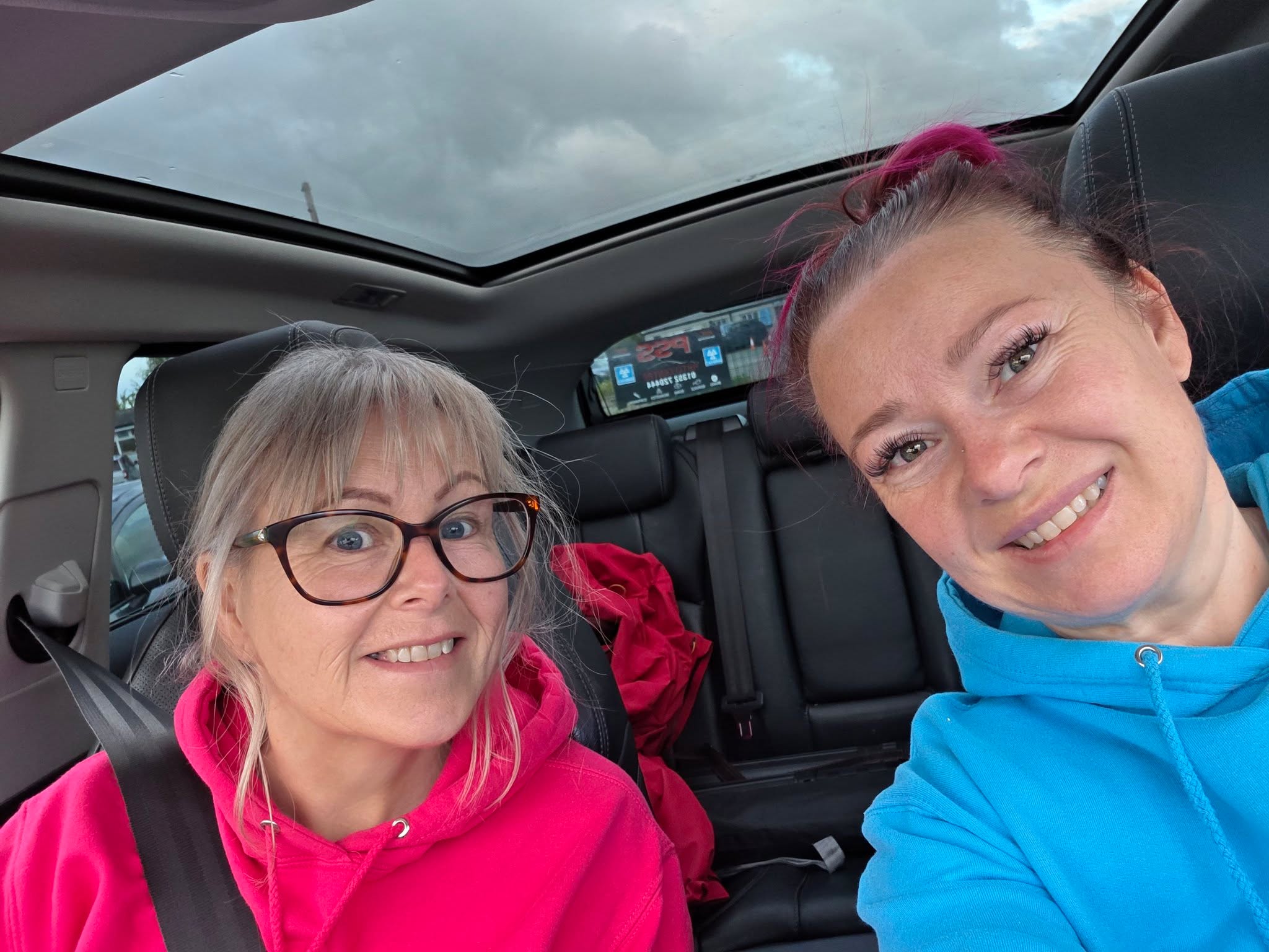 Another early morning road trip to do a glass walk at Faye Mac McCann retreat 😁