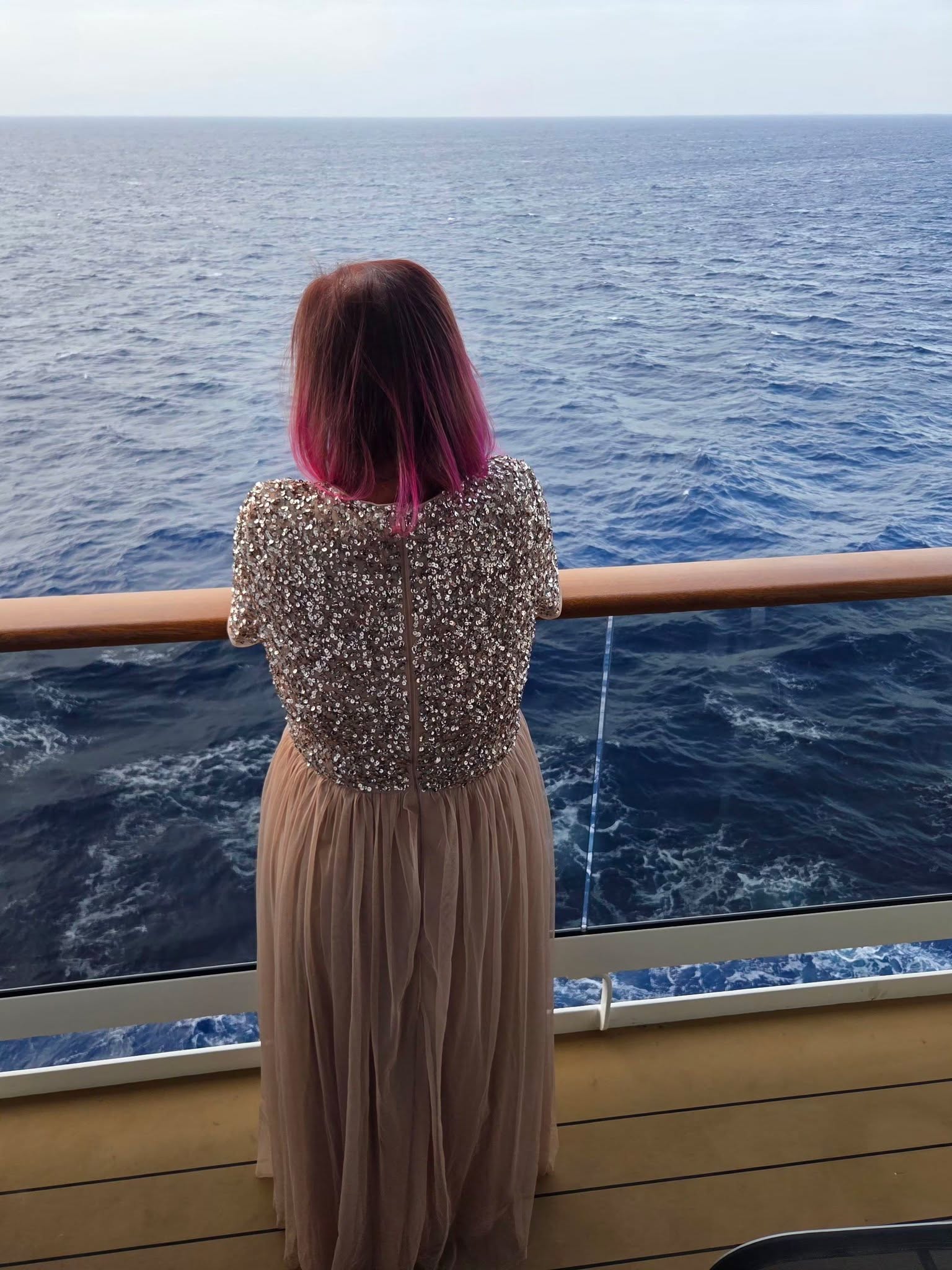 This year is going so fast.
Since January my feet haven't touched the ground.
With womanifest being the biggest one to date...
The womanifest awards 🏅
Birthday celebrations 🍾 ✨️
The big vision ignited 🩷
The Womanifest retreat 🧘♀️
Delivering glass walks around the country in London, midwales and up north 💕
Speaking at networking events, online, on radio and podcasts 🎤
I needed to just STOP ✋️ and be present and that is exactly what I did when I was away...
Fully embracing mine and my family self care ❤️ 💕
During my break some new energies shifted with a new vision emerging.... ✨️
STOP ✔️
STILL ✔️
PRESENT ✔️
EMBRACE ✔️
The skates are back on now as we head to the finish line for Womanifest 2026 with some boundaries in place
🩷👑🩷
