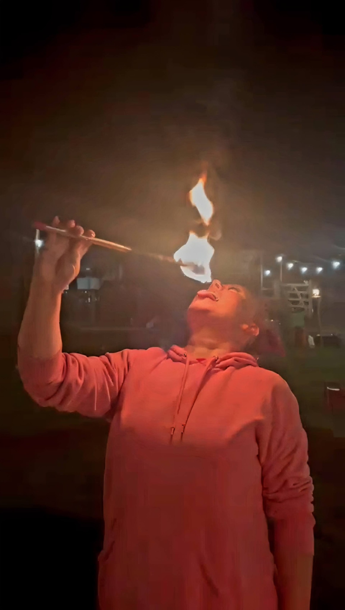 In September when I did my firewalk training we had a suprise activity which was ran by Jane McMullan .....
I jumped in behind everyone else so I was not only scared but also felt like I had missed a few steps....
Jane was fantastic and caught me up and pushed me out of my comfort zones...
I never thought I would be able to touch my skin with fire... put fire in my mouth or even hold fire in my hand 🔥
We often have fears but sometimes we have to try to push past them...
I am so excited to have Jane back with us at Womanifest this year for her incredible Find Your Fire - Fire Arts workshop.... plus she is also going to be doing an exciting Fire Dance display...
Fancy taking to the fire?? 🔥🔥