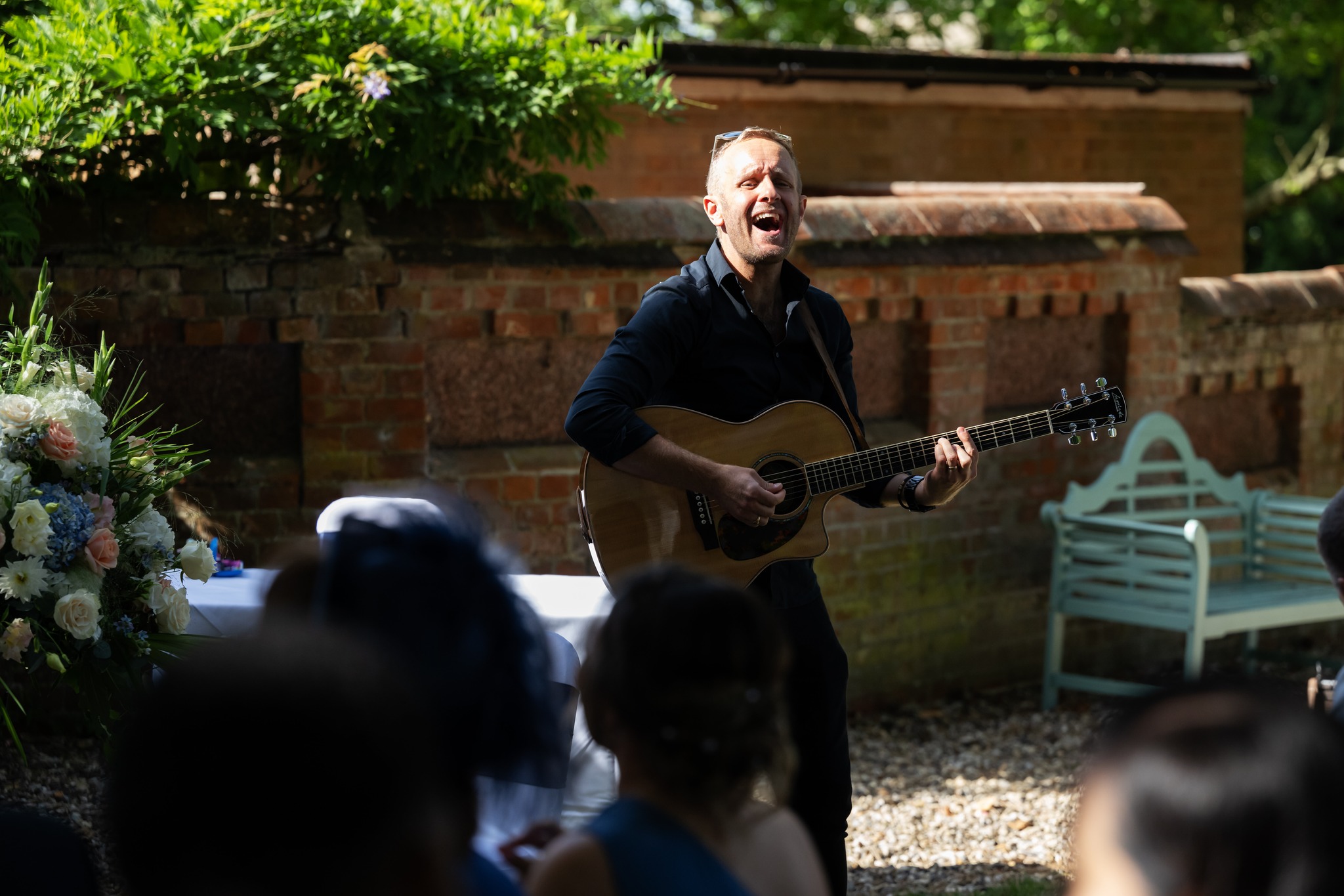 โ What do your guests do when you're signing the register?
๐ผ Live 'Ceremony' Music is a great ice-breaker and just another part of the @samlewisband ALL-DAY music package.
โ๏ธ Get in touch now for more info...
๐ www.samlewismusic.com/contact
๐ธ Photography by Andy Sidders