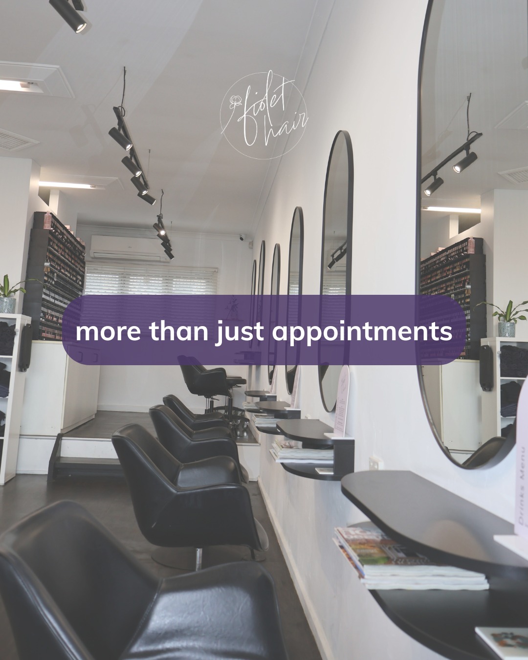 Somewhere between the foils, coffee, and conversations…
this place became more than just a salon 💜
#saloncommunity #fiolethair #hairdresserlife #perthsmallbusiness #perthhairstylist #perthsalon #perthblondes #wahairdresser #scandisalon #luxuryhair #behindthechair