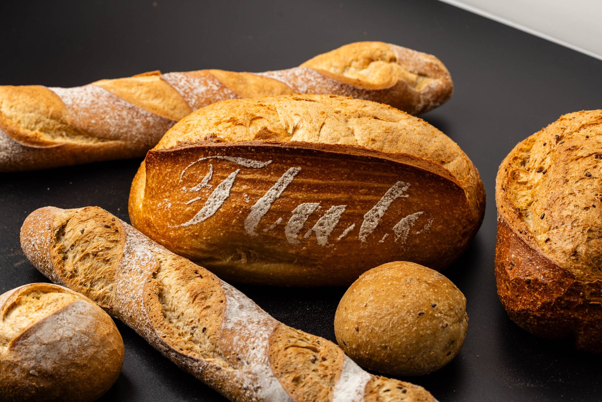 Golden crusts, slow fermentation and the smell of fresh bread filling the bakery.
From crusty baguettes to hearty sourdoughs, there’s something special waiting on the shelf today