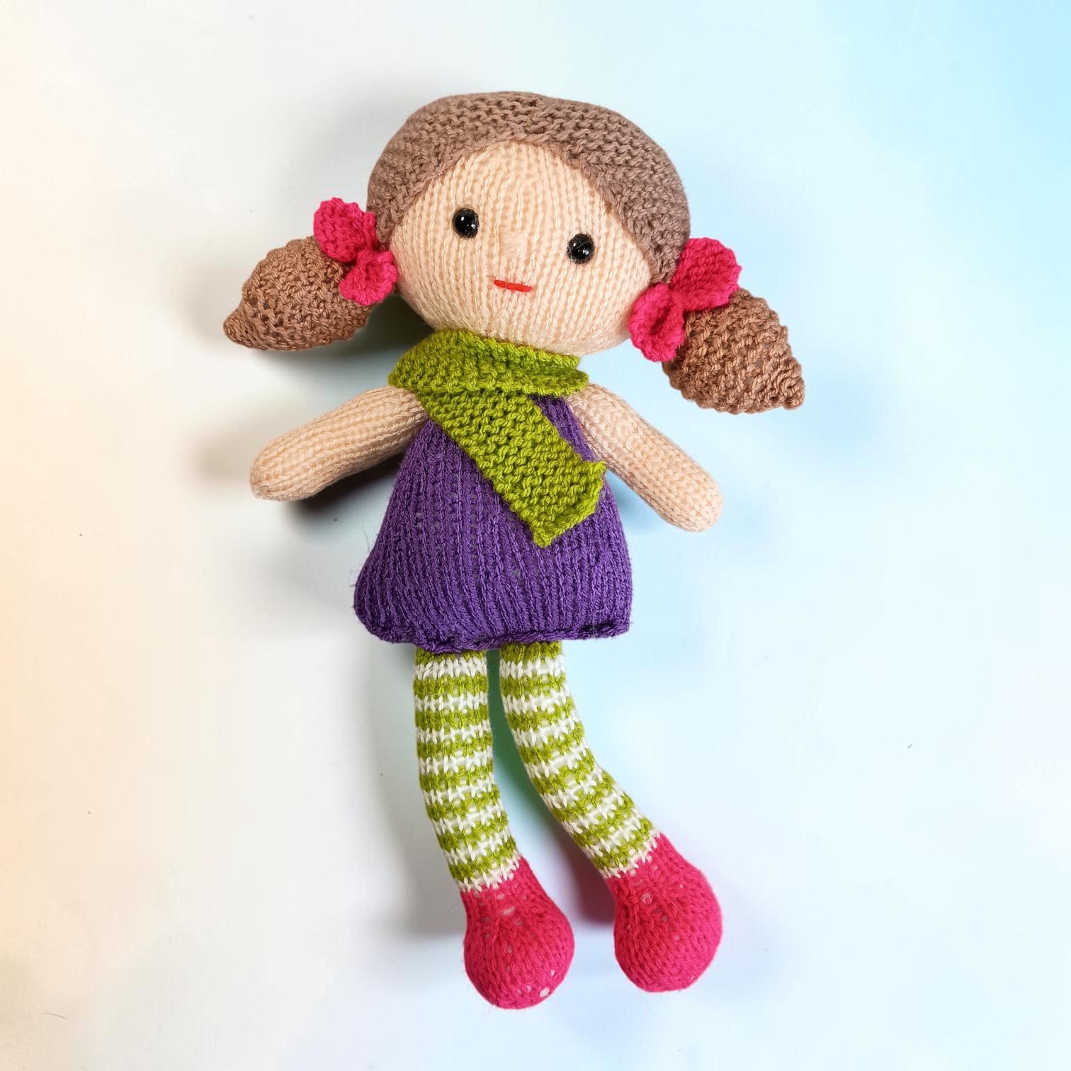 I’d love your opinion!
For my pattern listing, I’ve used a plain background photo to really show off the details of the design.
But I’m also thinking about using more lifestyle photos, like the ones taken in the garden.
Do you prefer the clean, simple look of the plain background, or do you enjoy seeing the dolls in a more natural, playful setting?
Let me know what you think—I really value your feedback!
https://linktr.ee/clairefairalldesigns