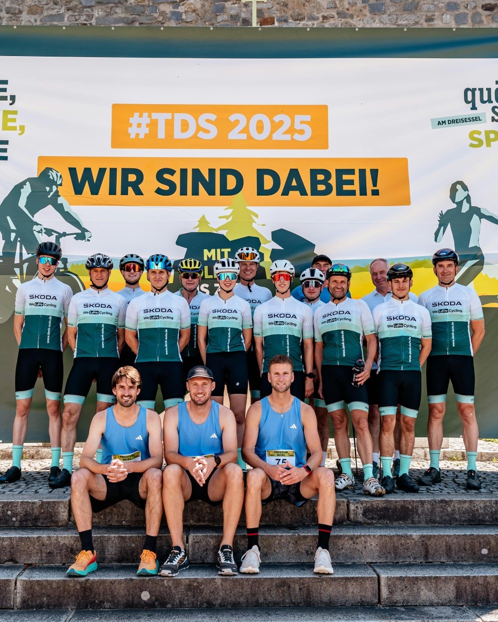 Tag des Sports - DEIN Firmenevent! 🤩💯
Als Team könnt ihr Zusammen den Quälspaß einen ganzen Tag lang erleben! 🚴🏃♂️
Ob auf dem Dreisesselberg zu Fuß oder mit dem Rad - oder am Abend in der Dorfmitte bei der Race Night 🔥:
Gemeinsam erschafft ihr euch als Team tolle Erinnerungen 😊
Den Abend könnt ihr in der Dorfmitte in Neureichenau ausklingen lassen oder im Musicpub Babylon bis tief in die Nacht feiern! 🎉🎶
Meldet jetzt euer Firmenteam an und seit Teil dieser Veranstaltung! 💪🤩☀️
Für mehr Infos folgt gerne dem Link in der Bio!
@dreisesselgemeinde
@made_in_frg
#tagdessports #dreisesselgemeinde #quälspass #quälspassamdreisessel #dreisesselberg #dreisessel #spielspass #kidsrace #racenight #laufen #mtb #walken #bergrennen #SportEvent2026 #teamevent #team #firmenevent