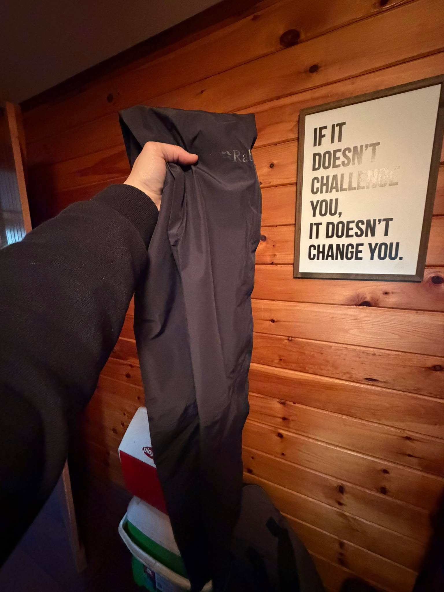I am very happy to announce.. that I did in fact find my rain pants while digging out my camping gear for the weekend!
They may.. or may not have been in a place that I looked previously and overlooked them.. 🙊🤦♀️😂
I know some of you understand this 😂