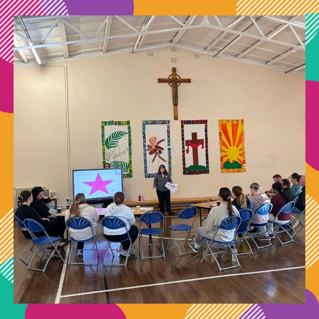 Jill recently delivered a parent coffee morning at one of our partnership schools all about wonderful words and top tips to develop children’s vocabulary at home 🗣️
We loved sharing simple, practical ways families can support language development through everyday conversations, reading together and playful learning at home 🙌
Did You Know?
✔️ Everyday conversations help children build vocabulary and confidence.
✔️ Children with a strong vocabulary are better able to understand new learning across all subjects.
✔️ Reading, chatting and playing together are some of the best ways to support language development at home.
#liverpoolspeechtherapy #speechtherapy #speechtherapyliverpool #vocabulary