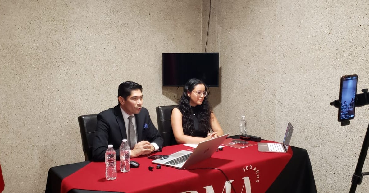 ✅Felicitamos al Mtro. Francisco Aguilera Cid, Juez de Oralidad Penal de la Cuarta Región del Estado por su excelente ponencia titulada "Justicia penal y confianza social".
🎥Si te la perdiste en vivo puedes ver la ponencia en nuestra página de Facebook o en nuestro canal de Youtube.
👇
https://www.youtube.com/@Juzgadores-Gto
👉Te esperamos en el próximo #juevesdejueces