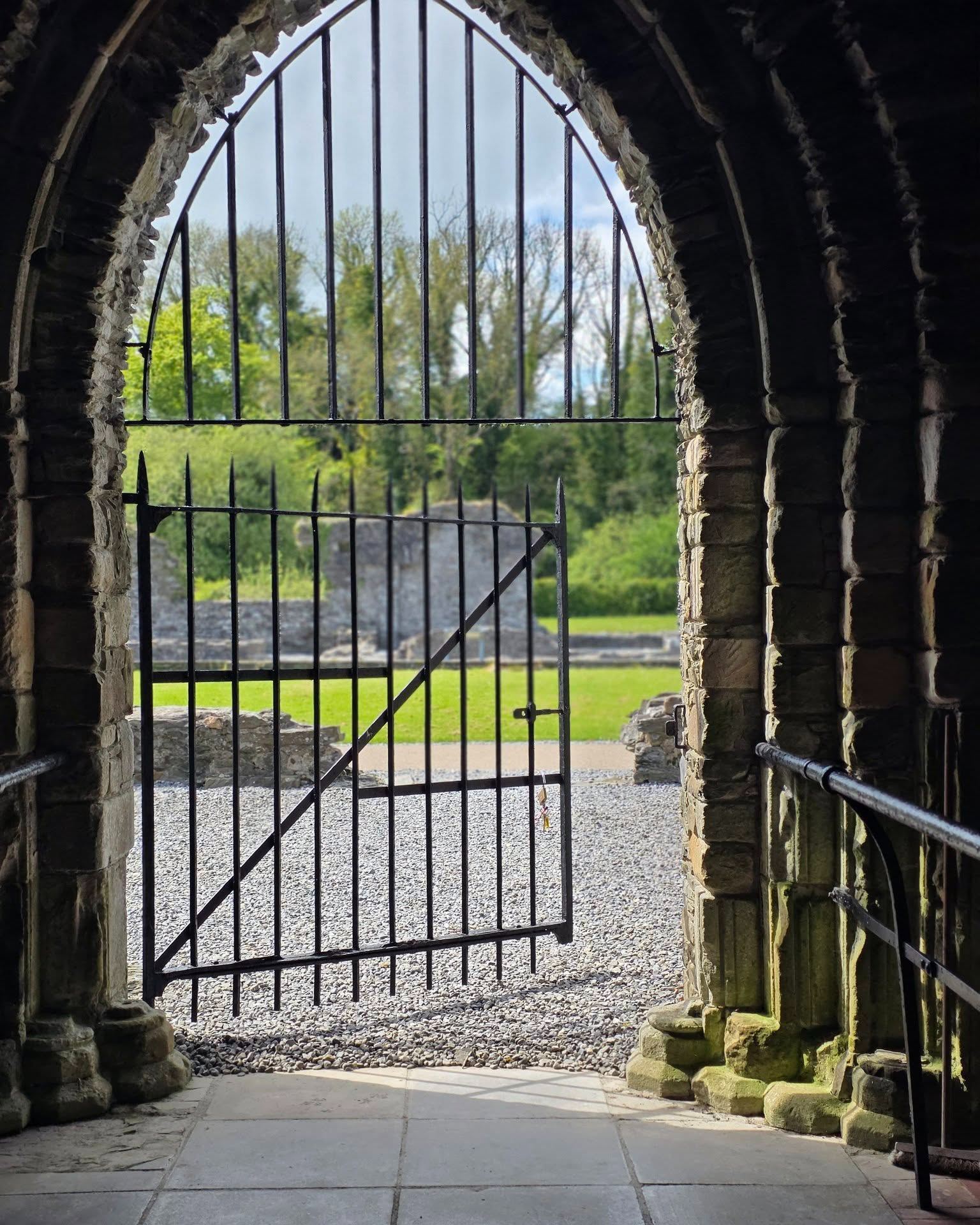 This gate opens into 900 years of history 🗝️✨
What you're looking at is the view from inside the Chapter House at Old Mellifont Abbey
, looking out through a breathtaking medieval archway towards the ancient Cloister beyond.
Step through the gate and discover the stories hidden in every stone. Founded in 1142 by Saint Malachy, Mellifont was Ireland's very first Cistercian monastery.
The grounds are open to visit year-round, with guided tours and the OPW Visitor Centre open during the summer season.
📍 Old Mellifont Abbey, c, Co. Louth
🔗 Plan your visit at visitlouth.ie
#VisitLouth #OldMellifontAbbey #CountyLouth #IrishHeritage #HiddenIreland
Credit Old Mellifont Abbey