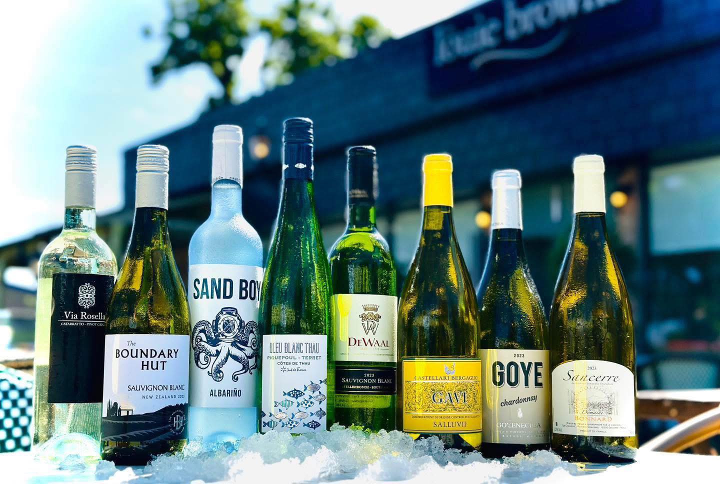 We’ve raised the bar & the glass and our terrace is the perfect place to enjoy one or two 😉
Leading the way are two vibrant Sauvignon Blancs. One from the lush vineyards of New Zealand, the other from the sun-drenched terroirs of South Africa.
Experience the crisp elegance of a classic Sancerre, the creamy complexity of a bold Argentinian Chardonnay and don’t miss our standout star, the Sandboy Albariño — a must try for any wine lover.
The perfect excuse for after work drinks in the sun ☀️
Louie Browns — Dine. Drink. Discover.
https://www.louiebrowns.co.uk/