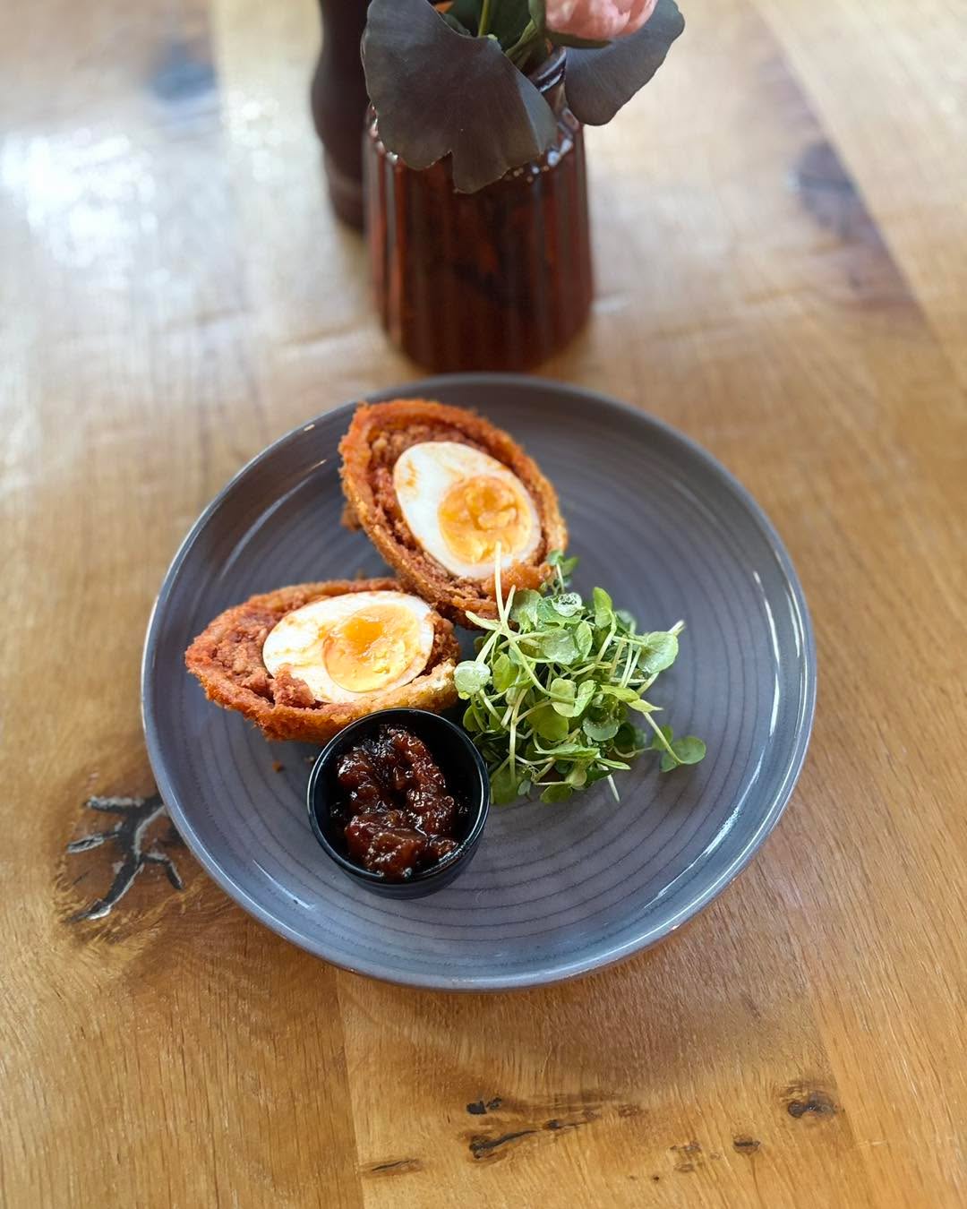 This week is set to be a scorcher and let’s be honest, no one wants to be cooking in this heat!
Lucky for you, we’ve got it covered…
Swing by from 8am for a perfectly brewed mid-morning coffee and a fresh pastry, pop in for a quick and tasty lunch or light bite , or if you’re soaking up the sunshine, grab a pint and relax in our beer garden.
We’re open every day from 8am .
See you soon!