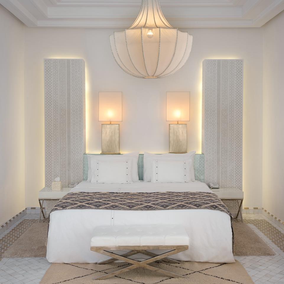 Discover our Suite Blanche, an elegant sanctuary where timeless Moroccan craftsmanship meets contemporary serenity.
Bathed in natural light and designed in soothing white tones, the suite unfolds through generous living spaces, a luminous marble bathroom, private terraces overlooking the gardens, and refined details crafted for moments of pure escape.
The largest suite at Dar Rhizlane, imagined as a peaceful retreat in the heart of Marrakech. ✨
#DarRhizlane #SuiteBlanche #Marrakech #LuxurySuite #MoroccanLuxury #ArtDeVivre #LuxuryTravel