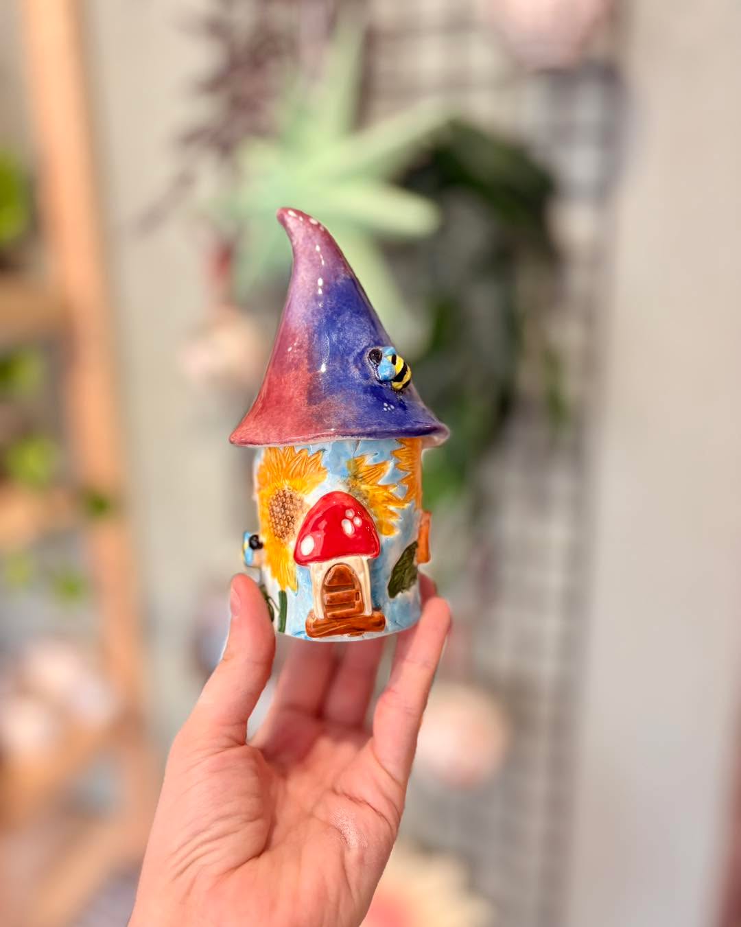 Tomorrow morning we’re making these gorgeous little fairy houses FROM SCRATCH ✨🏡
Yep… this is a real clay workshop where you actually get to make something yourself 👀🤍 Perfect for beginners (and beyond!) and fully guided step by step by us the whole way through.
We still have a few spaces left if you’d like to join us ✨ Book online now!
🤍 Suitable for ages 8+
🤍 Everyone attending needs a ticket
🤍 Younger makers are welcome but may need an adult to help
🤍 Make AND paint your fairy house in the same session - no return visit needed
🤍 2.5 hour workshop all included in the price
🤍 Ready to collect in approx. 4 weeks after firing
Honestly these are SO cute and every single one turns out completely different 🧚✨
#clayworkshop #fairyhouse #potteryworkshop #tiverton #devondaysout