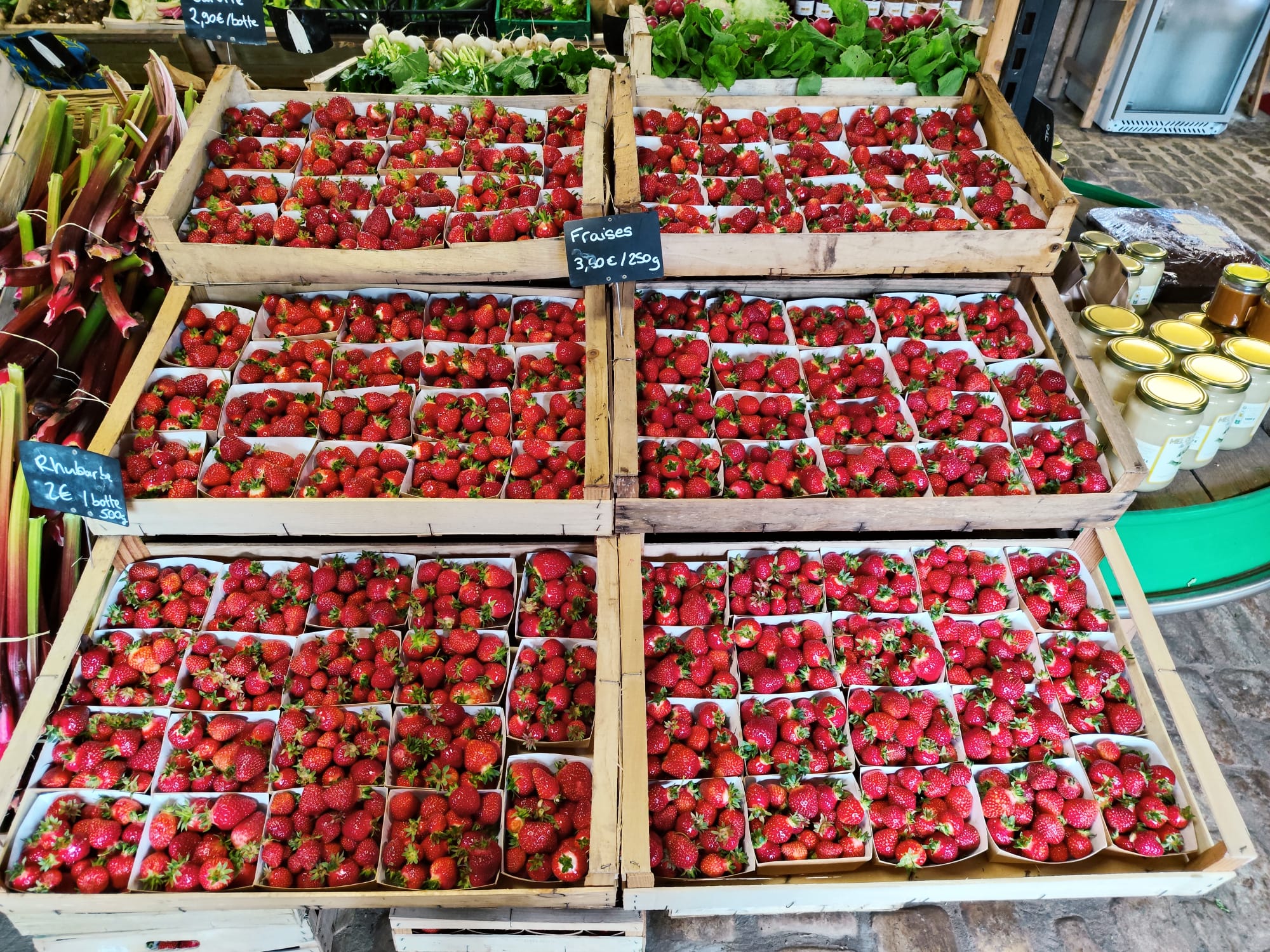 ☀️🍓🍓🍓FRAISES EN PAGAILLE 🍓🍓🍓☀️
Rendez-vous ce mardi 26 mai 16h-19h pour faire le plein de bons légumes et fraises de saison !
A toute à l'heure 😃