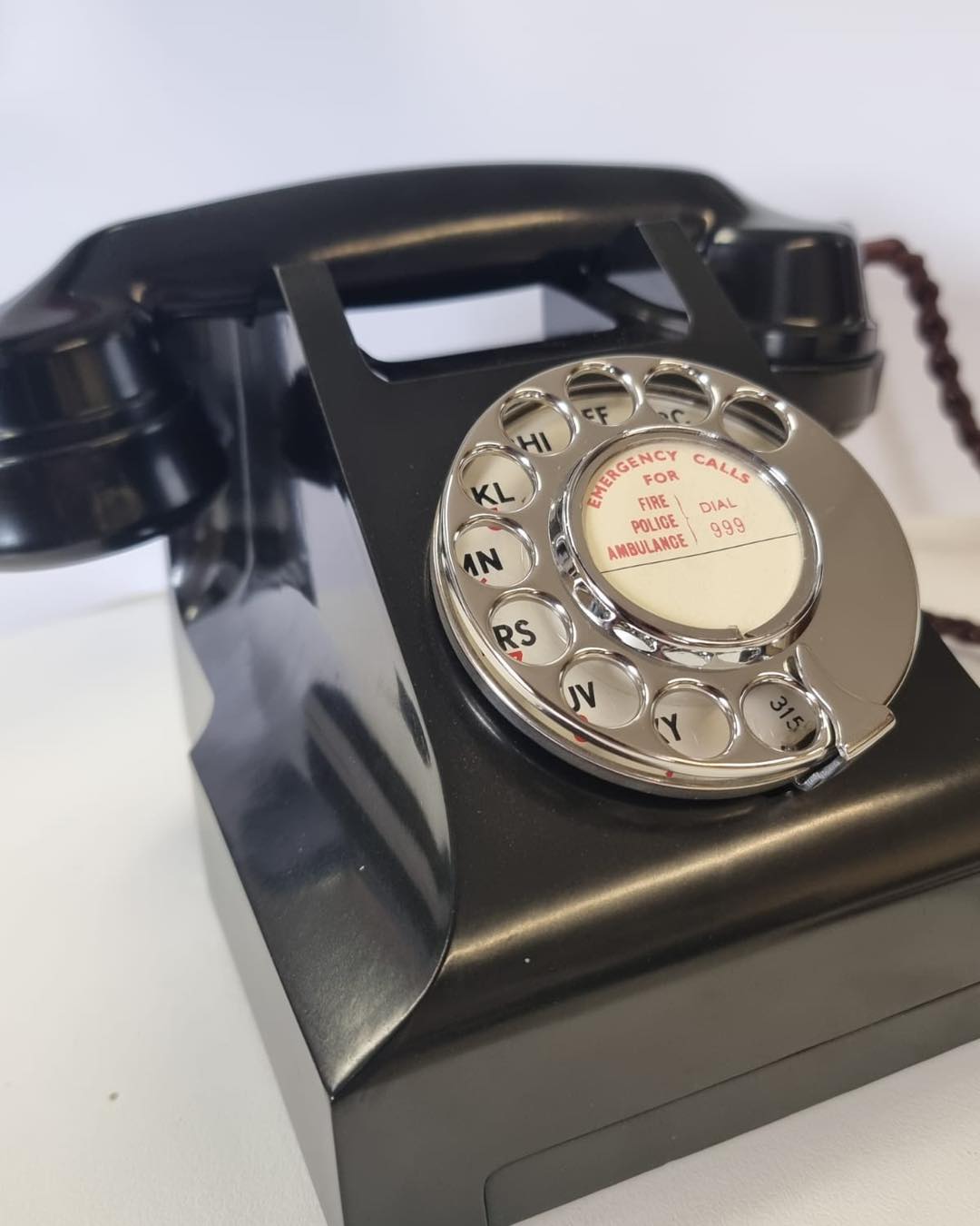 ☎️❤️ Some of the most important parts of our upcoming tram exhibition aren’t objects - they’re memories.
Research for Oor Trams: Dundee’s Tram Era Remembered began by speaking to Dundonians who remembered using the city’s trams, including one former tram driver. These oral history recordings helped shape the exhibition and preserve memories from a disappearing era of Dundee life.
Inside the exhibition, visitors will be able to pick up one of these original 1950s telephones and listen to clips from those interviews.
From this summer onwards, Dundee Museum of Transport will also be expanding its Oral History archive and is looking for people who would like to share their memories for future generations.
📍 Oor Trams: Dundee’s Tram Era Remembered opens 8 June at Dundee Museum of Transport.
This exhibition is kindly supported by the @dundeehet.