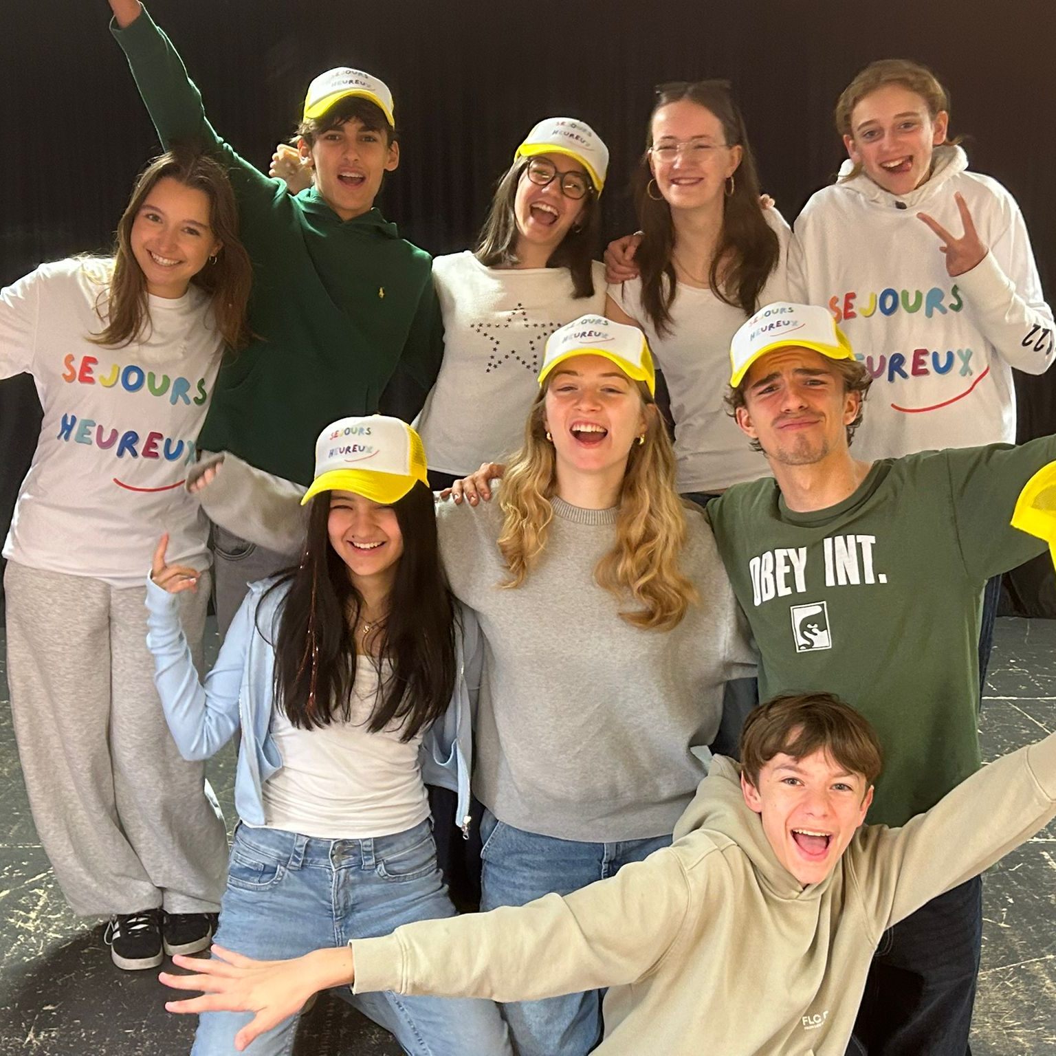 🎭A NE PAS MANQUER CE VENDREDI🎭
THÉÂTRE - NOS JOURS HEUREUX
Salle Camille Saint-Saëns - Vendredi 29 mai à 20h30
La troupe des lycéens monte sur scène pour vous présenter son adaptation du film “Nos jours heureux” : une colonie de vacances déjantée avec petites histoires et gros soucis à la clef !
Tout public
Gratuit - Entrée libre