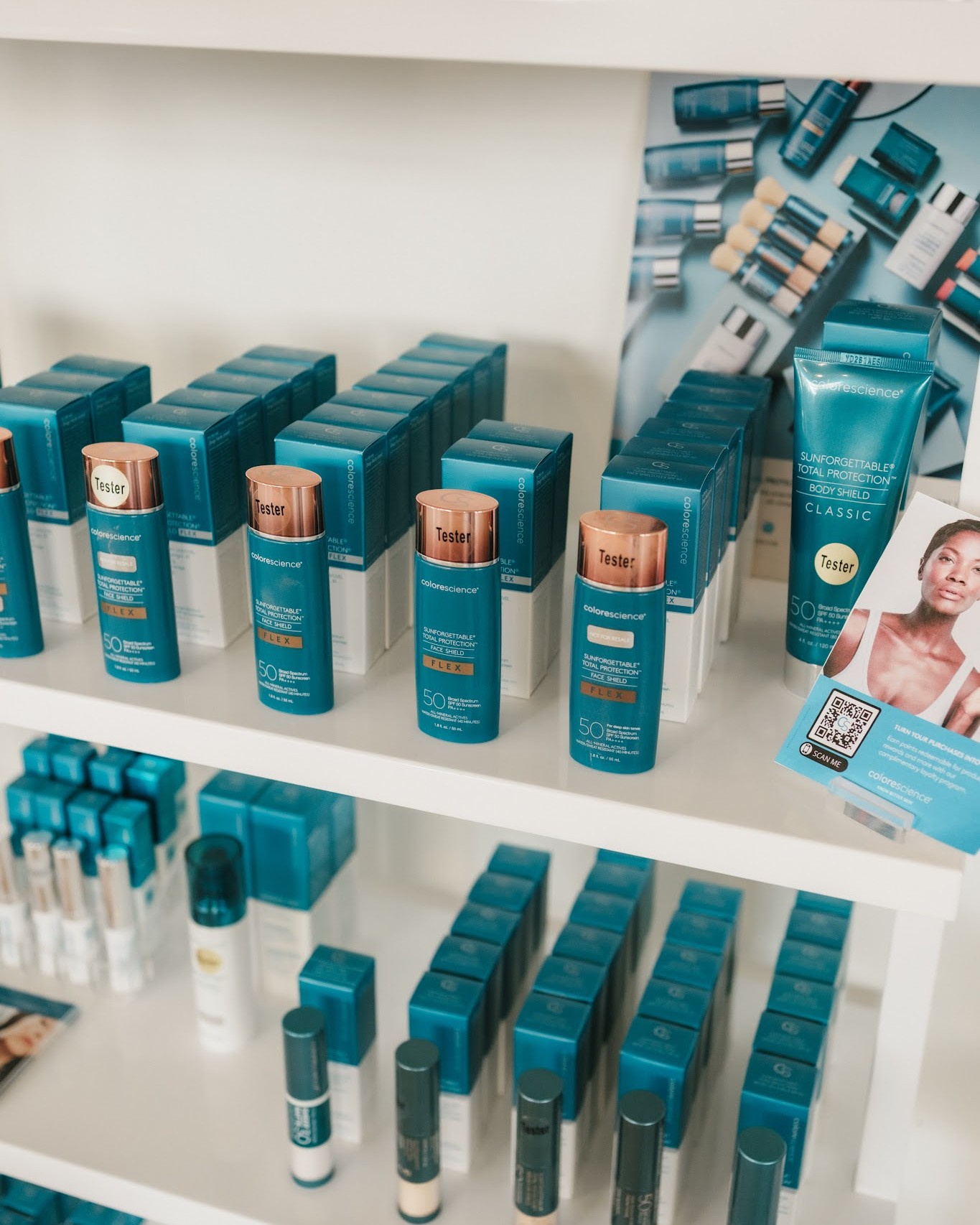 The secret to glowy summer skin: SPF ✨🧴 Stop by and let us help you find your summer skin essentials!