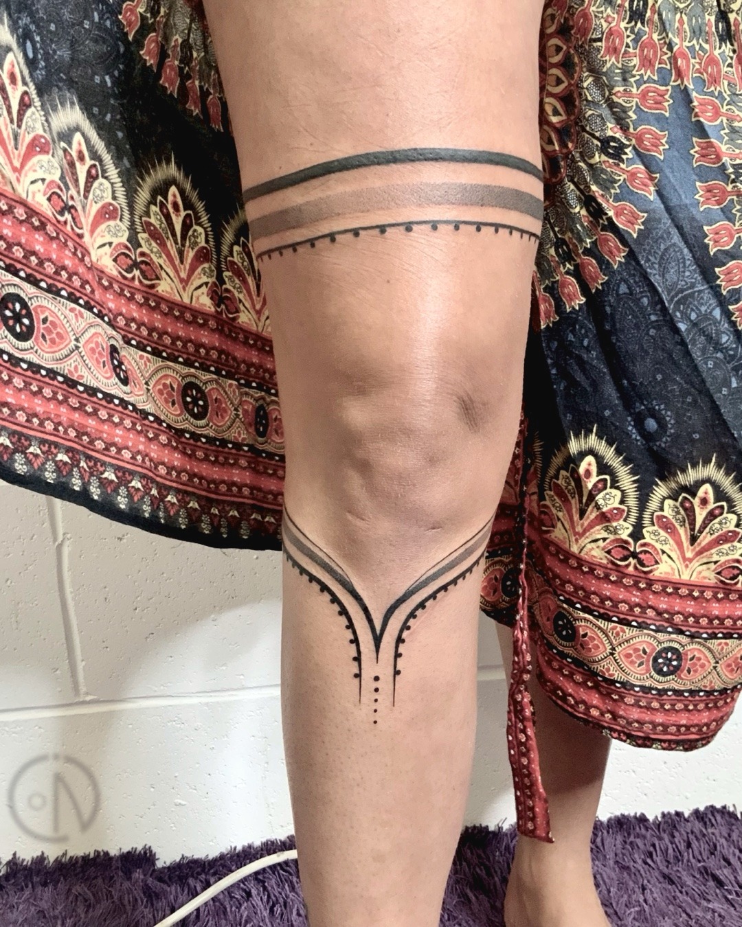 Leg bands done for my lovely friend Rachel in Tauranga. Second day session , on a 2 days in a row!
You did amazing ! You didn’t even flinch, you Rock girl! Thank you so so much @_rachelbakerrr
#whangareitattoostudio #whangareitattooartist #girlstattoo #tutukakatattooartist #finelinetattooartist #ornamentaltattoo #dotworktattoo #ankletattoo #blackworktattooartist #blacktattoo #legbandtattoo