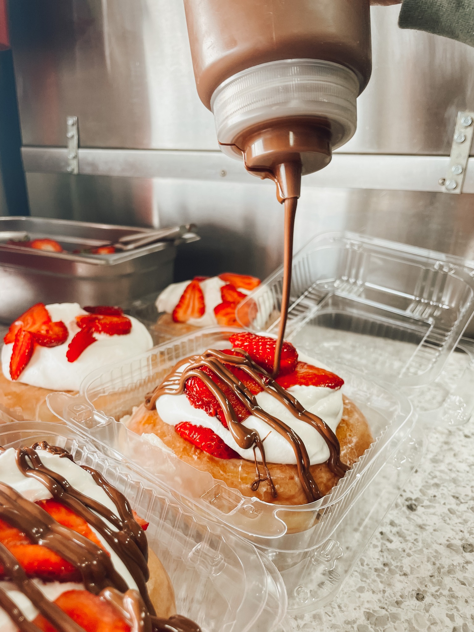Hello Albany 🤩
Local's will be back tomorrow, May 29. You can find us at Bi-Mart from 9-3.
ADDRESS: 2272 SE Santiam Hwy, Albany
SPECIAL: 🍓The Strawberries & Cream Donut🍓
Along with our special, we will also be serving our original vanilla glazed donuts, cinnamon sugar donuts, handcrafted soft pretzels, and Blue Silo Creamery milk and chocolate milk.
GIVEAWAY: We are giving away a half dozen donuts/pretzels to 2 lucky followers!
TO ENTER:
✨LIKE THIS POST
✨FOLLOW OUR PAGE
✨TAG YOUR FRIENDS
Winners will be announced tomorrow morning and will also be contacted directly. Please be aware of scammers posing as our page, we will NEVER ask for credit card/personal information to claim your prize.
See you soon! 🫶