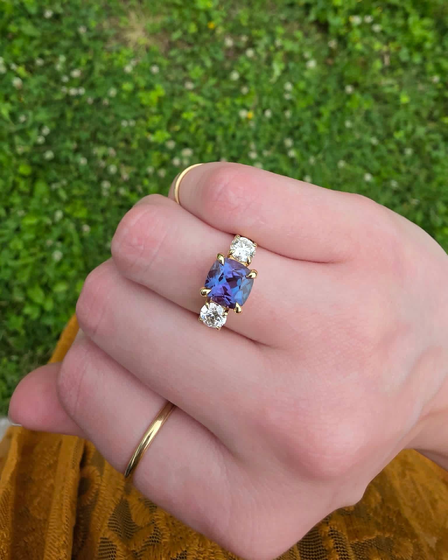 Letโs talk about this beauty that recently found its home ๐
A classic yet bold piece, crafted in 14k yellow gold and set with a cushion-cut created Alexandrite (Juneโs birthstone) accented by round brilliant diamonds.
One of the best parts about this design is its versatility. It can be created in any metal type, as well as customized with any shape, size, or type of gemstone or diamond youโd like. How would you configure it?