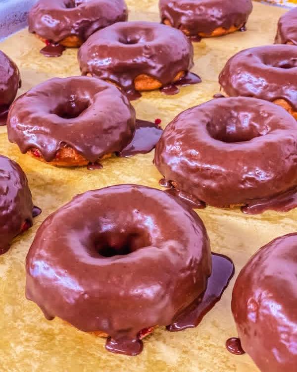 ๐๐ฉ The fan-favorite is BACK this weekend! ๐ฉ๐
Our Chocolate Covered Strawberry Donuts with rich chocolate fudge icing are the perfect mix of fruity and indulgent. Trust us, this is one donut you wonโt want to share! ๐
โจ Pair it with a Vanilla Almond Iced Latte for the ultimate treat. Smooth, nutty, creamy, and refreshing.
๐ธ Donโt forget, itโs also our Weekend Bloom Blowout Sale!
๐ชด Hanging Flower Baskets - 2 for $40
๐ฑ 3.5โ Flower & Vegetable Pots - Flat of 10 for just $20
๐ชด 10% OFF all Garden Decor & Succulent Plants
๐ก Plus, make a day of it at our Farmtastic Fun Park! Bring the family, enjoy the attractions, and treat yourself to all your seasonal favorites.
This weekendโs featured goodies:
๐ Apple Cider Donuts
๐ Strawberry Slushies
๐ง Iced Lattes
๐ฟ Kettle Corn
๐
Salsa Flights
๐ฅค Strawberry Tea & Lemonade
Come hungry, leave happy, and enjoy a weekend full of blooms, fun, and delicious treats! ๐ฉท
๐ 16727 Airport Rd, Clinton
โฐ Sat & Sun I 9am - 4pm