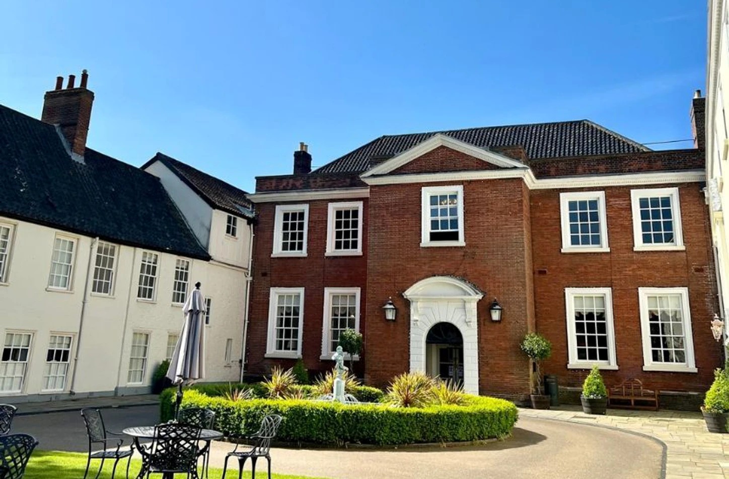 Experience refined grandeur and boutique luxury in central Norwich! 🏰
@assembly_house is a stunning Georgian gem featuring 15 stylish bedrooms. Take your pick from opulent top-floor suites, cosy rooms with private lounges, or secret garden rooms perfect for unwinding. Complete your stay with a spectacular seasonal breakfast made from the finest local ingredients.🍳
Click the link below to view the rooms and reserve your luxury escape!
https://visitnorfolk.co.uk/businesses/the-assembly-house
#VisitNorfolk #TheAssemblyHouse #NorwichCity #BoutiqueStay #HistoricHotels #ExploreNorfolk #UKTravel