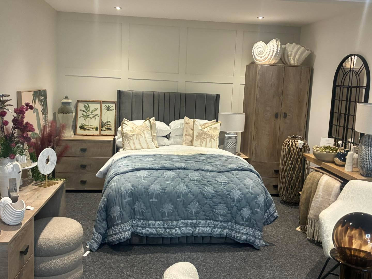 Need some new Furniture ?
Bed ?
Sofa ?
Bedroom Furniture ?
Candles ?
Come and visit our showroom
Unit 2
Coin Street
Royton
OL2 6EE
#furnituresale #bedroomdecor #sofas #buylocal