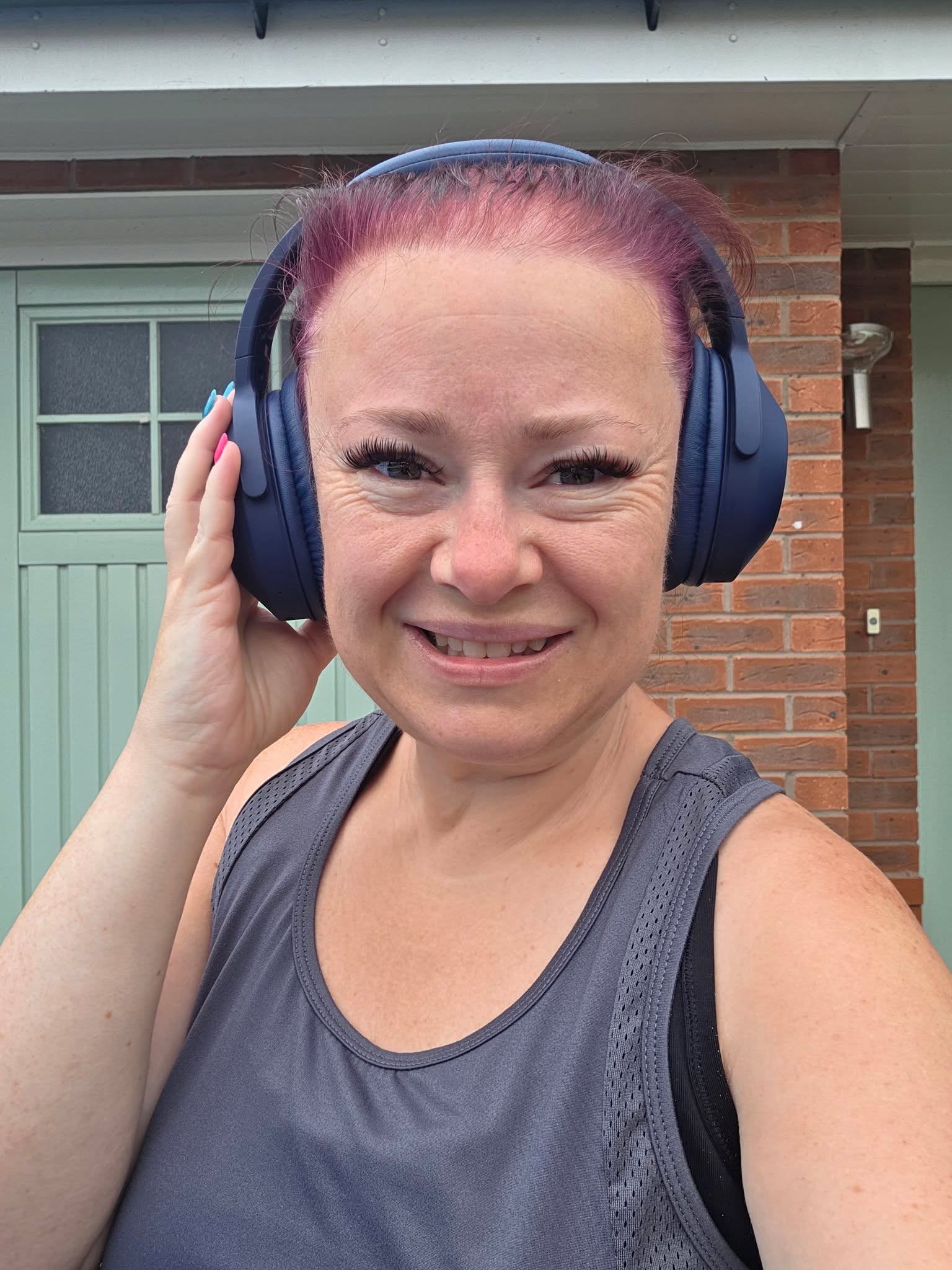 Last year I began walking in the morning. 🚶♀️
It became a new habit.
As winter hit in It became less and less with the odd day here and there.
This spring I've struggled to get back into the routine.. my body is tired... and my brain is saying no. 👎
Last night I made a commitment to myself to prioritise walking.. 🙌
We have 5 weeks to go until the festival and if I don't act now my body won't have built up any stamina to survive...
It's funny how we make excuses...
I am taking action.. 🙌👏🩷