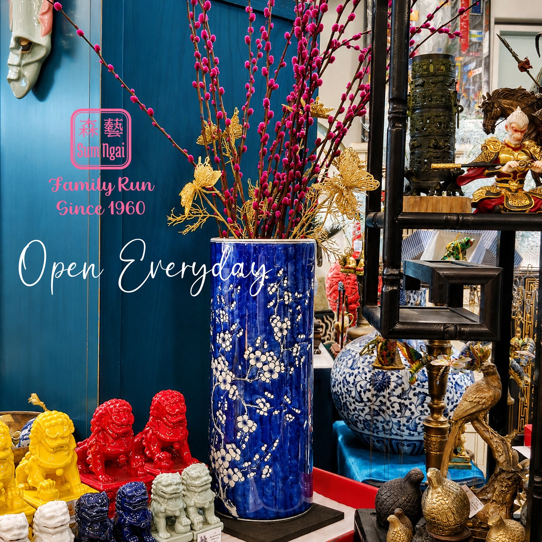 💙 Cobalt Blossoms - A beautiful statement piece for any interior 💙
Step into our showroom and discover handcrafted pieces where quality, warmth, and heritage come together.
📍Discover unique finds - Visit us today.
⭐Holiday & Sunday 11-4 | Mon-Sat 10-5
🚗 Free parking on premises.
🚆MTR - Kam Sheung Rd Stn (8-minute walk)
#BlueAndWhitePorcelain #CobaltBlue #AsianDecor #ChineseAntiques #HomeDecor #InteriorStyling #StatementPiece #LuckyLions #PorcelainVase #TimelessDesign #TraditionalDecor #ElegantInteriors #DecorInspiration #HongKongStyle #VintageDecor #OrientalDecor #ArtOfLiving #CollectorPieces #SumNgaiBrassFactory #KamTin