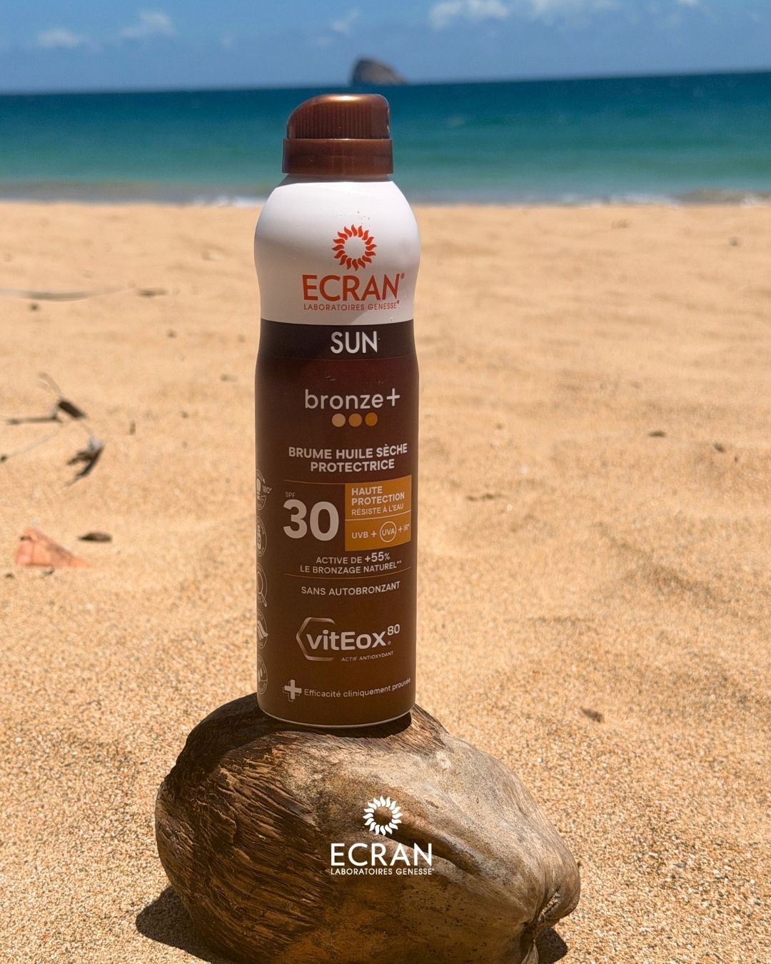Le glow de l’été commence ici.
Bronzer oui, mais toujours protégé !
La brume huile sèche protectrice Bronze+ SPF30 d’Ecran® sublime le bronzage naturel tout en protégeant efficacement la peau des UVA/UVB 🤎
Sa texture légère au fini sec résiste à l’eau pour profiter du soleil en toute sérénité.
Qui est déjà prêt(e) pour les journées plage ? ☀️
#ecran #ecransun #protectionsolaire #spf30 #summerglow #bronzage