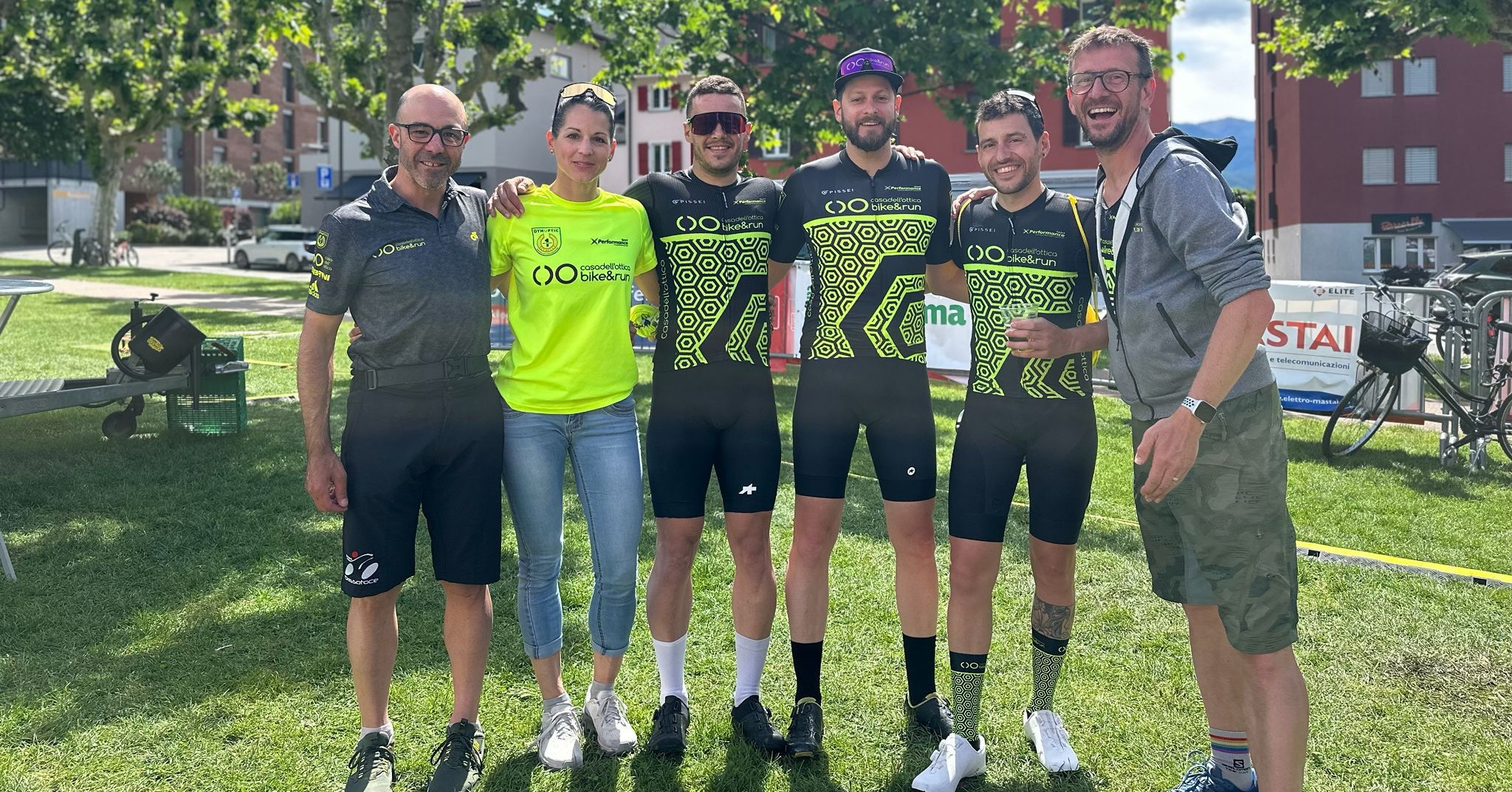 Giubiasco-Carena combinata Run+Bike🏃🏻♂️ 🚴🏼17.05.2026 🏃🏻♀️ 🚴🏼♂️ e TEAM 🤩
Nella combinata @cate (run) e @aldo (bike) si sono classificati 🥈🤩 bravi!
Giornata gioiosa in compagnia per il Team CDO bike&run 😁
Complimenti a tutti!! 😎
@casadellottica_sa
@dynoptic
@lidlch
@farmaciasolduno.ch
@nikoneurope
@pissei
@noe_gianetti - pissei
@performancesport
@giuliani_sa
@parisfalegnameria
@AMIfiduciaria
@gh_design_officineghidoni
#giubiascocarenarunandbike #cdobikerun #run #2026 #race #motivation #sport #competition #stravarun