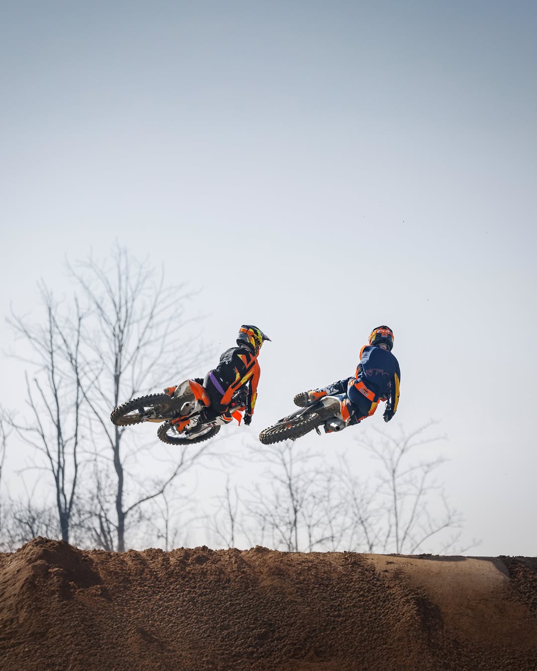Why take a flight when you can fly on the KTM 250 SX-F?
#KTM #KTMIndia #ReadyToRace #KTM250sxf