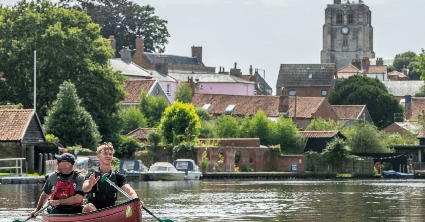 Which is the nicest part of Suffolk? That is almost impossible to answer!✨
Every single region of our county brings its own distinct charm. You can captain a day boat through the Broads, walk beneath the deep forest canopy in the Brecks, explore medieval timber-framed houses in the Wool Towns, or enjoy fresh sea air on our 40-mile coastline.
No matter what kind of getaway you are craving, our latest article breaks down each pocket of Suffolk so you can easily map out your dream escape. ⛵
Click the link below to read the full guide and find your destination! https://visitsuffolk.com/articles/which-is-the-nicest-part-of-suffolk
#VisitSuffolk #SuffolkCountryside #SuffolkCoast #UKTourism #TravelInspiration #WeekendGetaway #SlowLiving