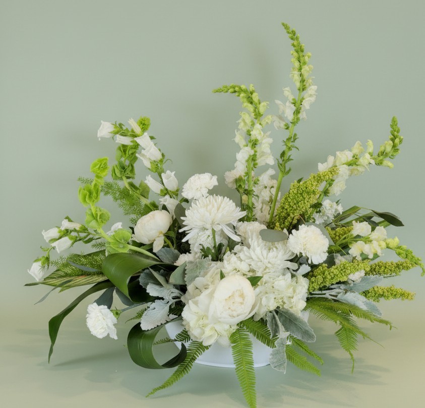 Classic whites and green
With Attitude
Janine 'Jedi'Raymond
#ABF#cremones#snapdragons#design