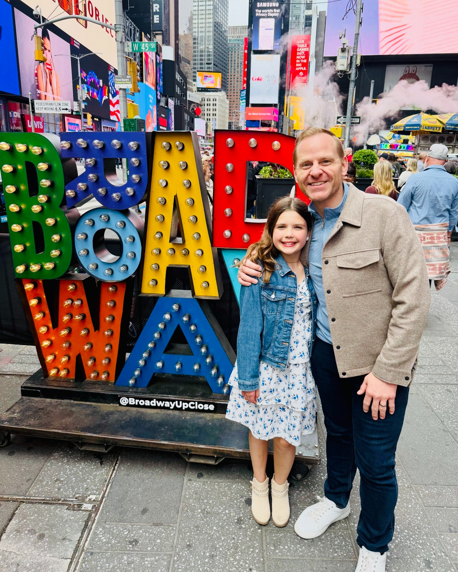 It was such a delight to meet Grant (@grantwhendrickson) and Maddie recently at our BROADWAY Sign! These two were riding high from Maddie's first ever Broadway experience: seeing Schmigadoon! at the Nederlander Theatre. So magical! #FridayFave