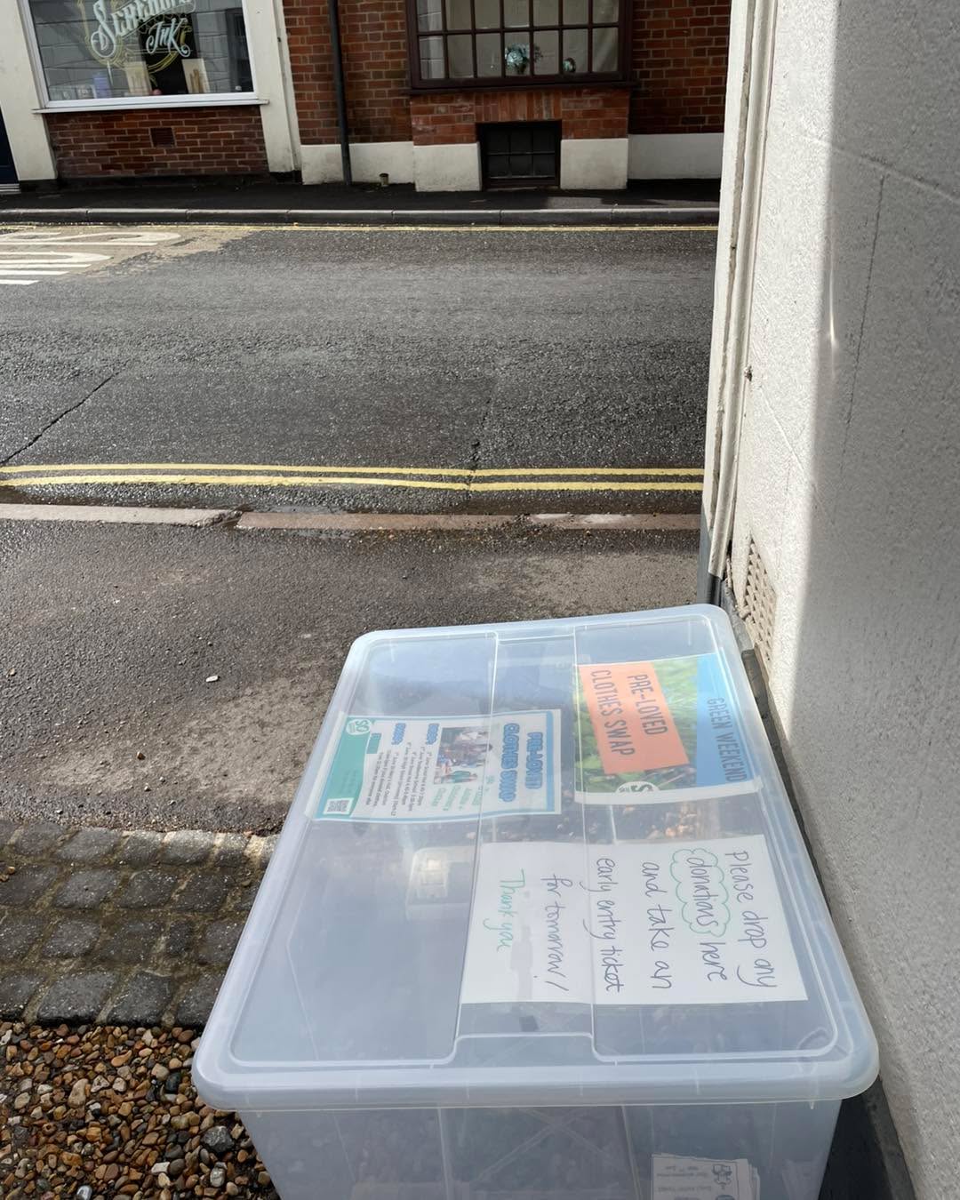 You can drop off your clothing donations this morning at 28 High Street, there’s a box at the end of the driveway ☺️
Alternatively you can drop off at St Mary’s Hall before the event tomorrow!