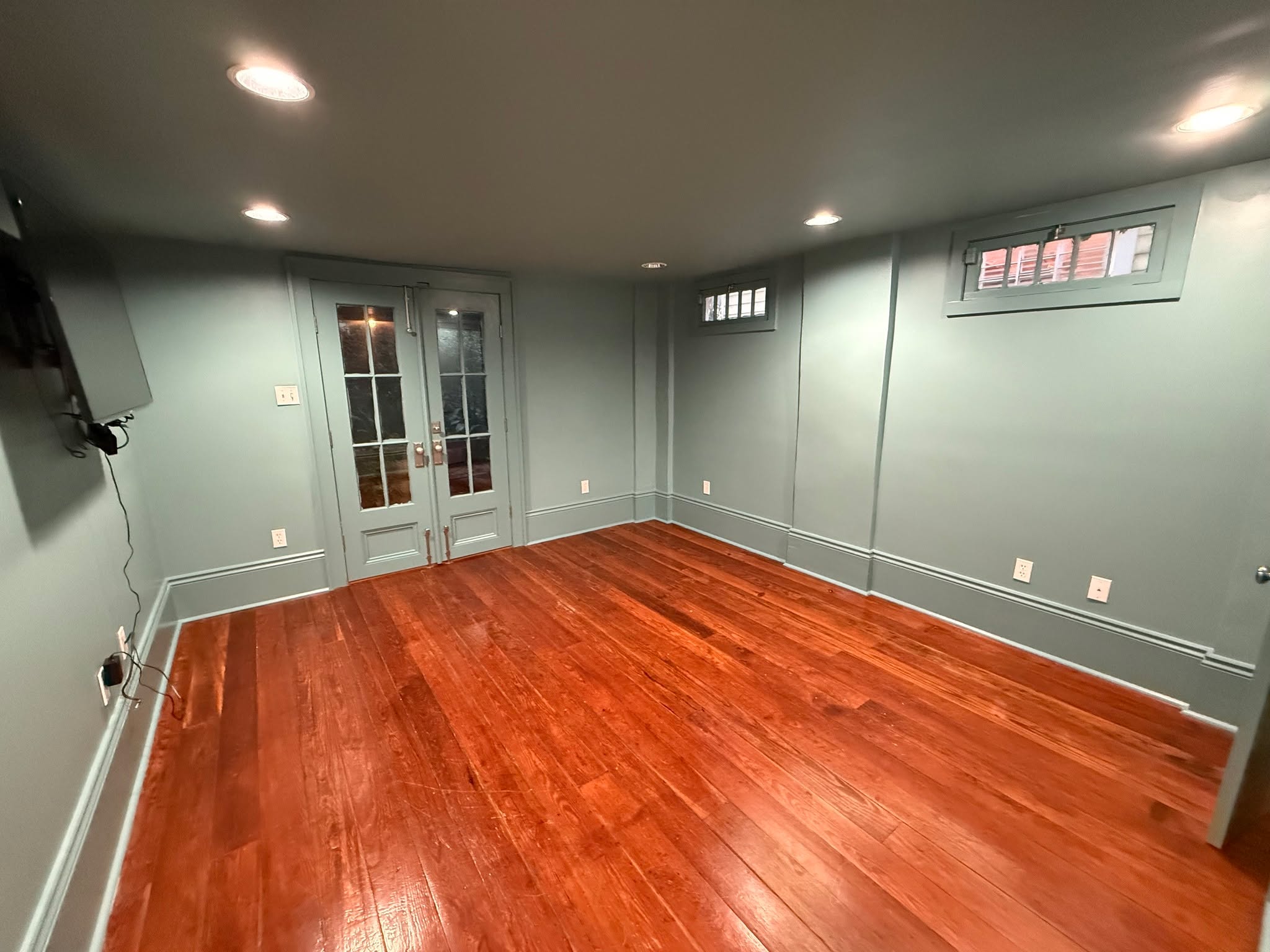 ✨ Recent Project Spotlight ✨
Another project completed and another happy customer! 🔨
For this project, we helped transform a lower-level living space with fresh paint, detailed trim work, and finishing touches that completely refreshed the room. The clean wall color, crisp molding, recessed lighting, and restored hardwood floors came together to create a warm, inviting space ready to enjoy.
At Riley Services, we take pride in delivering quality workmanship and attention to detail on every project, whether it's a single room refresh or a full home improvement project.
✅ Interior Painting
✅ Trim & Finish Work
✅ Home Repairs & Improvements
✅ Professional Results
Got a project you've been putting off? Let Riley Services help bring your vision to life.
📩 Send us a message for a free estimate!
#RileyServices #HomeImprovement #InteriorPainting #TrimWork #HandymanServices #HomeRenovation #BeforeAndAfter #QualityWorkmanship #LocalHandyman #GetItDone #HomeProjects #Craftsmanship 🔨🏡