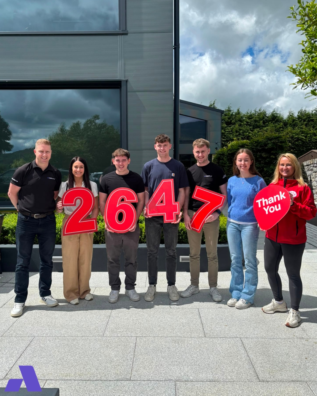 Today, we were delighted to present a cheque for £2,647 to Lindsay from the charity NI Chest Heart & Stroke❤️
Back in May, two of our relay teams took part in the Belfast Marathon, raising funds for this fantastic cause.
Thank you to everyone who supported and donated. Your generosity has helped make a real difference.
#BelfastMarathon #NIChestHeartAndStroke #Fundraising #ASEEGroup #Northernireland