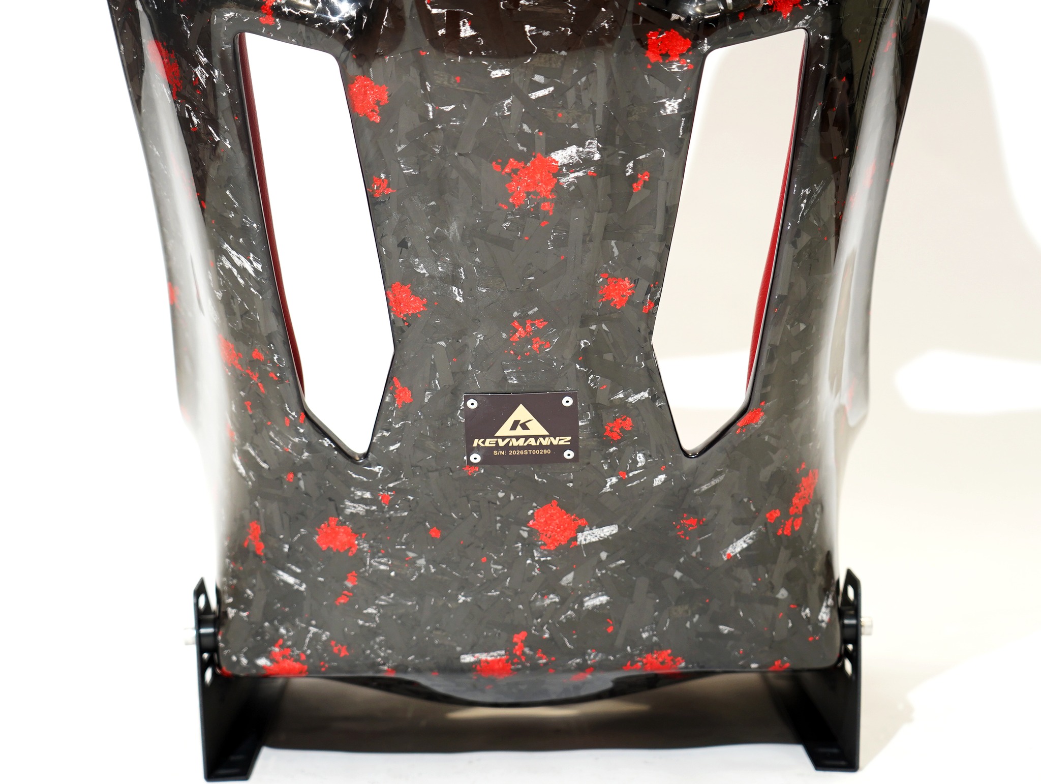 Forged CF + Red Flakes GT-Max seats with red leather padding, including plug&play rails and slider kit for Dodge Charger Hellcat 2021.