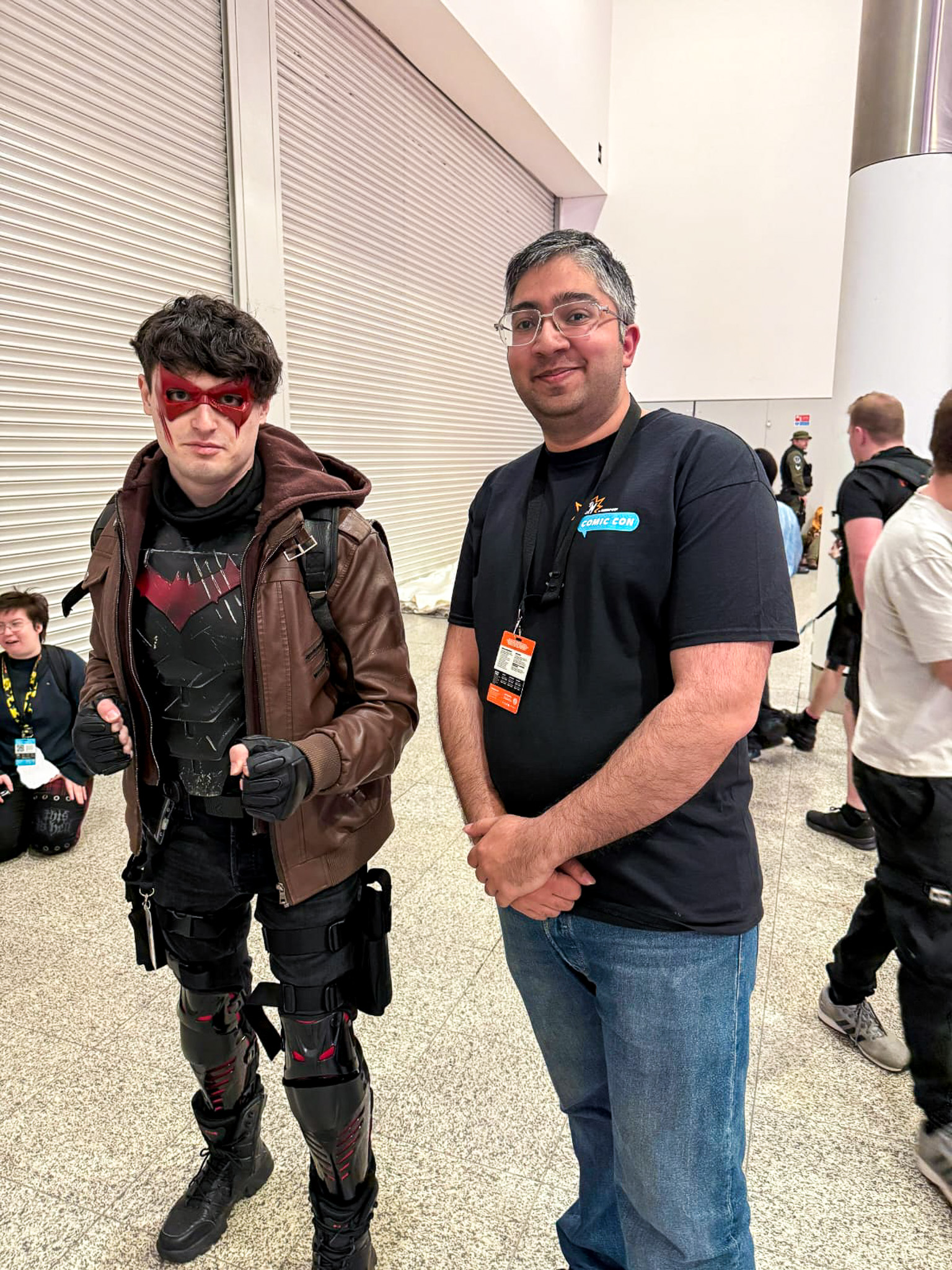When Zagham mentioned that he needed someone to help promote his business we knew just the person! After arranging a meeting at Comic Con one of our YES candidates is already hard at work to raise the profile of this exciting new brand! Way to go!
@frankenswitches