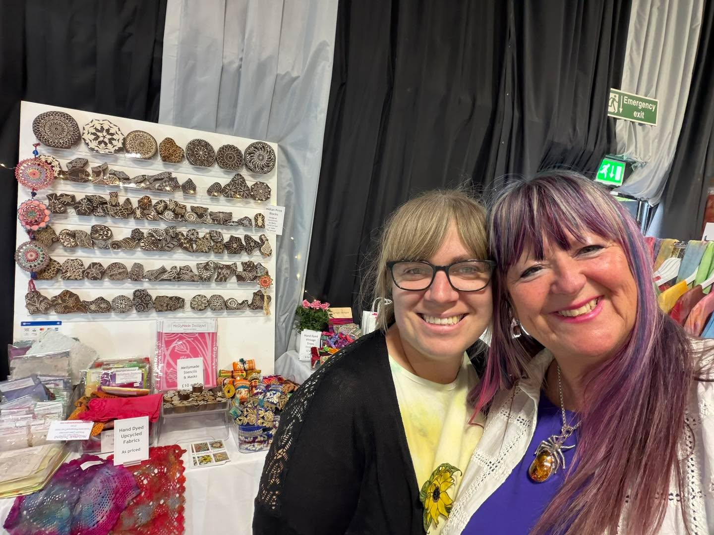 A lovely two days at the Spalding Quilt show grosvenorshows. Thank you everyone who came by and had a chat and supported us. You make it all so worthwhile.
Now getting ready for the next show-