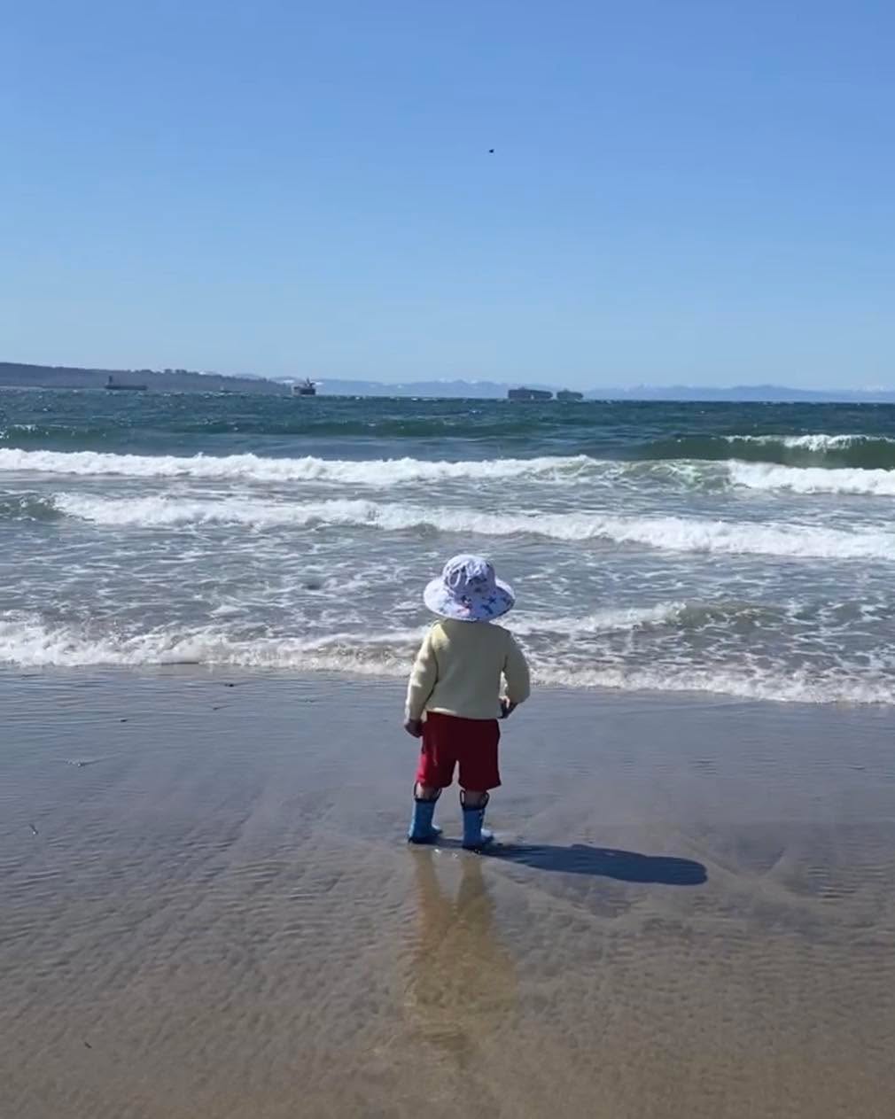 Yes, we have beaches — and they’re beautiful 🌊 From sandy shores to rocky coves, the North Shore has some seriously underrated spots for a family beach day. We’ve mapped them all out so you never run out of ideas.
Full guide at the link in bio 🔗
#northshorekids #northvancouver #westvancouver #beaches #beachday #vancouverfamilies #kidsofvancouver #northshorebc #summervibes #nskidsbc