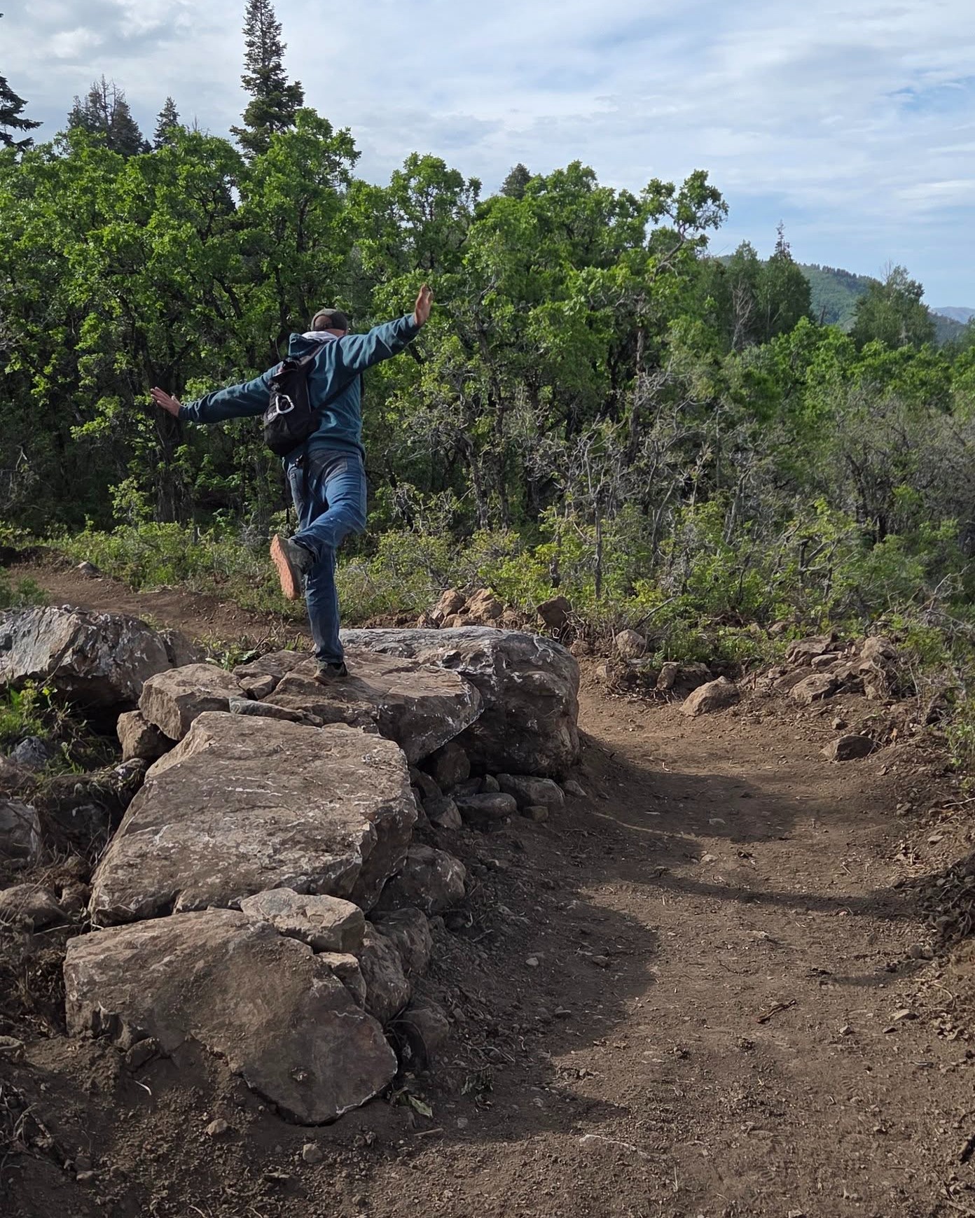 Another week, another trail. 🛠️
@snowbasinresort tapped us to build the new Cache Trail — a connector off Green Pond — and we were more than happy to oblige. This 3/10-mile trail was designed to support high school races by creating a loop option to meet their elevation requirements, and it's now open for hiking and biking. Expect sweeping views of Ogden Valley and a few fun features thrown in, because... that's just who we are. 😄
https://www.trailforks.com/trails/cache-trail/
None of this happens without our amazing volunteers. Thank you to everyone who came out and put in the work — your time and effort are what make trails like this possible. The trail community is the best community. 🙌
The crew keeps showing up. The trails keep getting better. See you out there.
#EdenValleyTrails #snowbasinresort