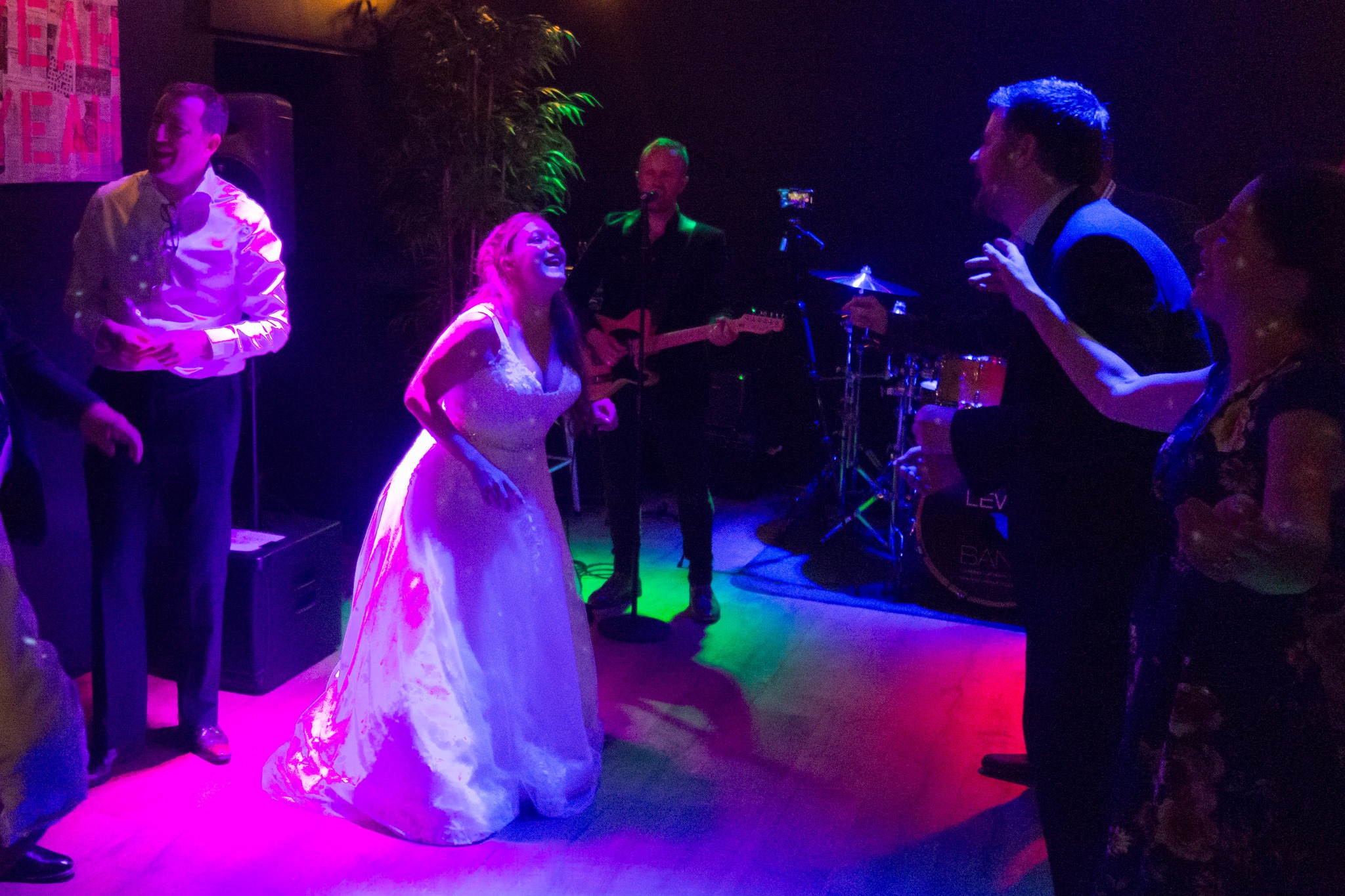 ๐ฏ ALL-DAY Wedding Music Package
โ
The ceremony (Solo Acoustic)
โ
The reception drinks (Solo Acoustic)
โ
The evening party (Band & DJ)
โ
And everything in between (Wedding Breakfast, Host / Compรจre, and more...)
โช๏ธI'll sing you down the aisle
โช๏ธI'll keep your guests entertained during the photos
โช๏ธI'll be your host and compรจre so everyone knows what's happening and where
โช๏ธI'll supply radio mics for speeches
โช๏ธI'll bring my band in for the evening party
โช๏ธI'll DJ in between the live sets so you're never without music
โญ Check out our 5* google reviews - https://maps.app.goo.gl/eHd6YYoeGufE7dU59?g_st=ic
๐ www.samlewisband.com
๐ธ Danielle Cox Photography
#SandonManorMusic #SandonManorBand #SandonManorWeddings #SandonManorEntertainment #SandonManorDJ #SandonManorSamLewisBand #SandonManorSamLewisMusic