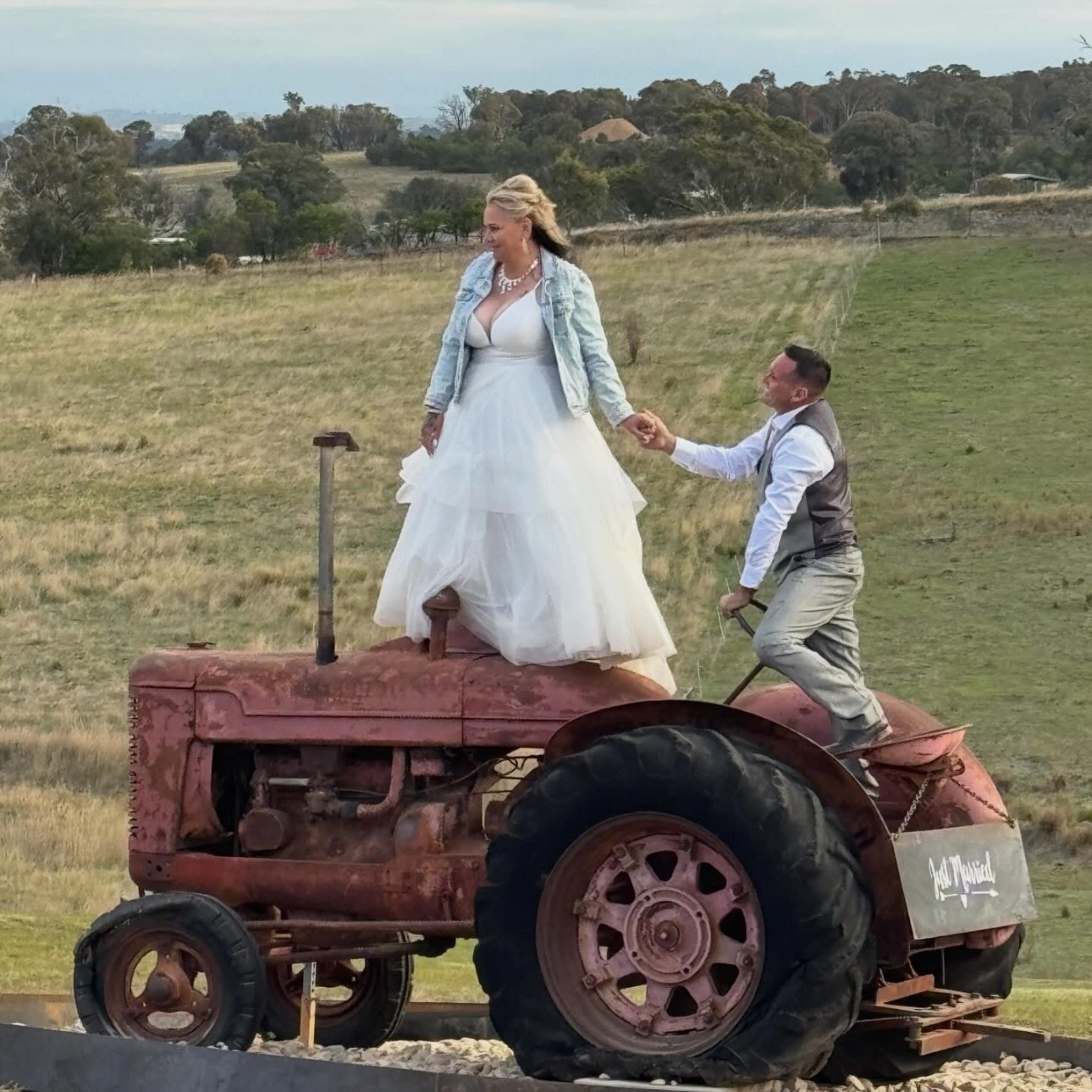 #canberraweddings #canberracelebrant #tayloredcelebrations #canberraweddingcelebrant #canberramarriagecelebrant Wayne and Cherona's country style wedding was @walterlaceestate2023 , their property, where they've created a fabulous wedding venue. I'm sure it there will be many more weddings celebrated there! The views are gorgeous and the setting simply stunning.
So many family and friends were involved in the preparations and on their wedding day - they are a couple loved by everyone around them.
If you want to read all about their wedding, their Real Wedding is on my website, complete with fabulous photos and links to the vendors who were part of their wedding day.
https://www.tayloredcelebrations.com.au/portfolio/cherona-and-wayne's-wedding