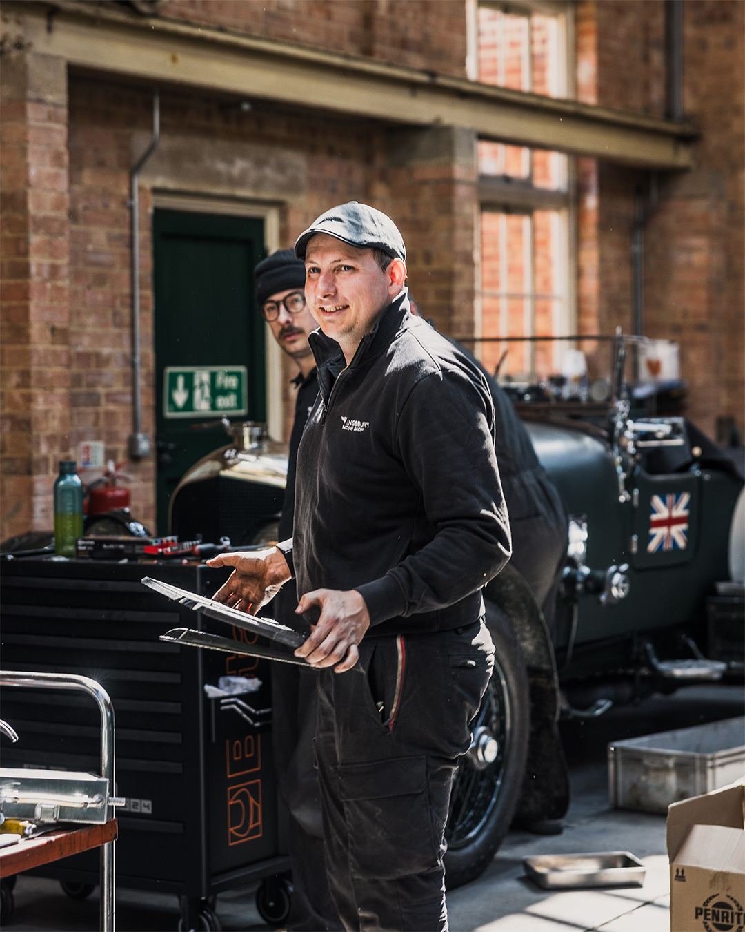 "I’ve always had a light at the end of the pitlane," says Kingsbury Racing Shop's operations director, Lewis Fox. “That green light goes, you’re going out, you’ve got no choice, you can’t miss that."
Lewis cut his teeth at Prodrive, before ten years at Mercedes F1, culminating in the high pressure role of front jackman in pitstops.
Lewis didn't move into the vintage and classic car world to put his feet up. Instead, it is our clients who are benefitting from the attention to detail and time sensitivity demanded in F1.
Read the recent Motorsport News profile of Lewis on the News page of our website – link in bio.