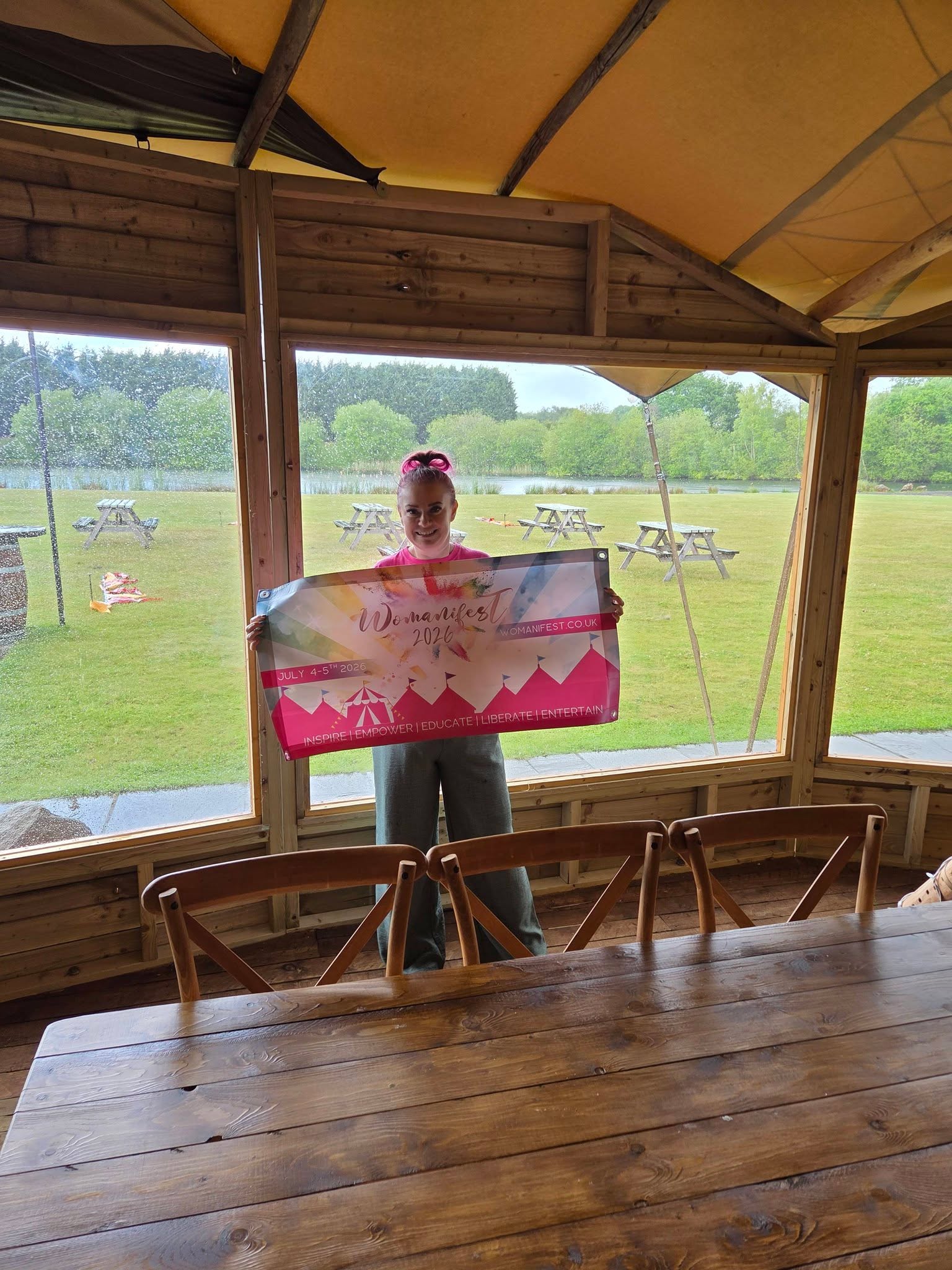 Productive day....
Signs dropped off at Delamere events ready to go outside.
Marquees all organised and sorted..
Followed by an interview at cheshire mix56
All in a mornings work....😊